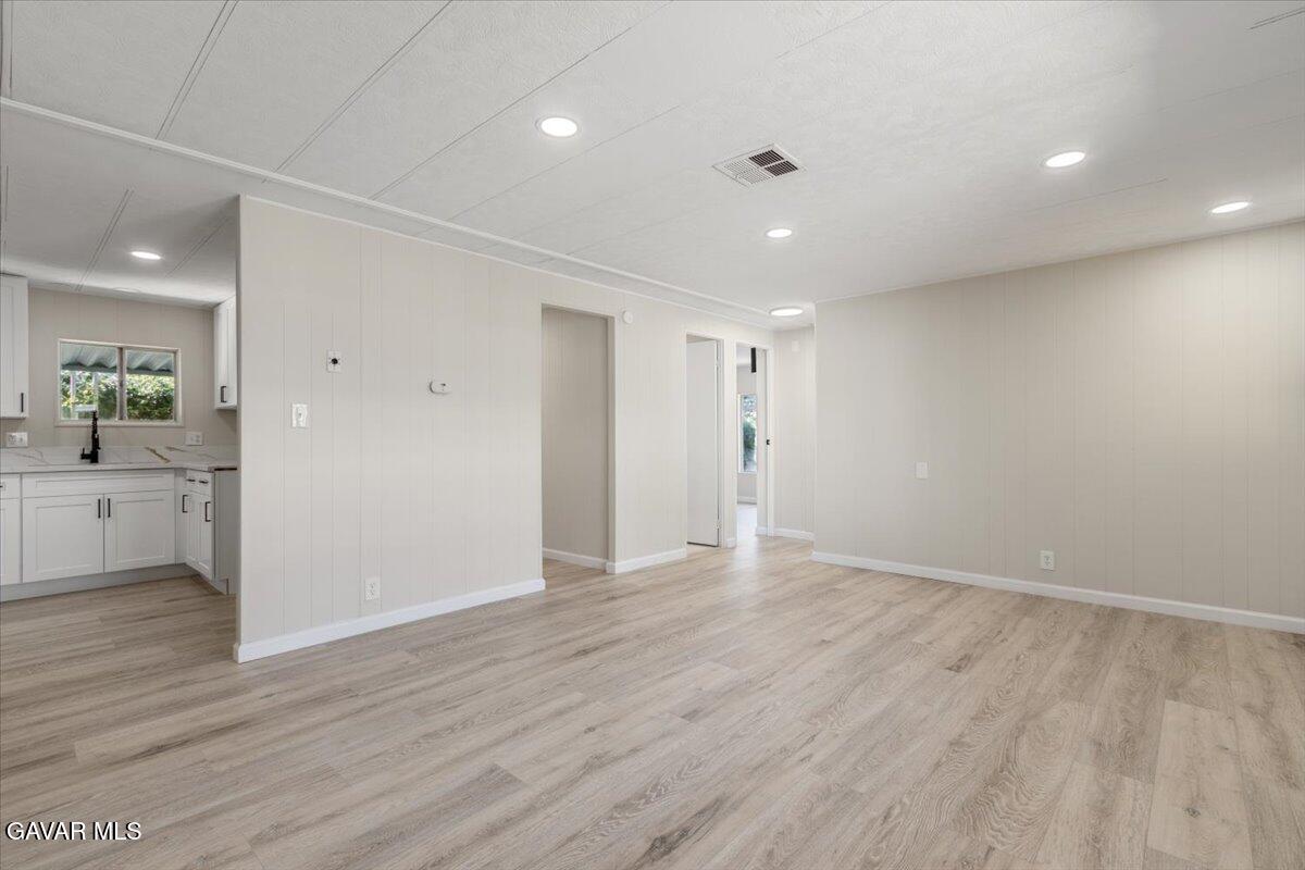 43850 20th St E Unit: 33