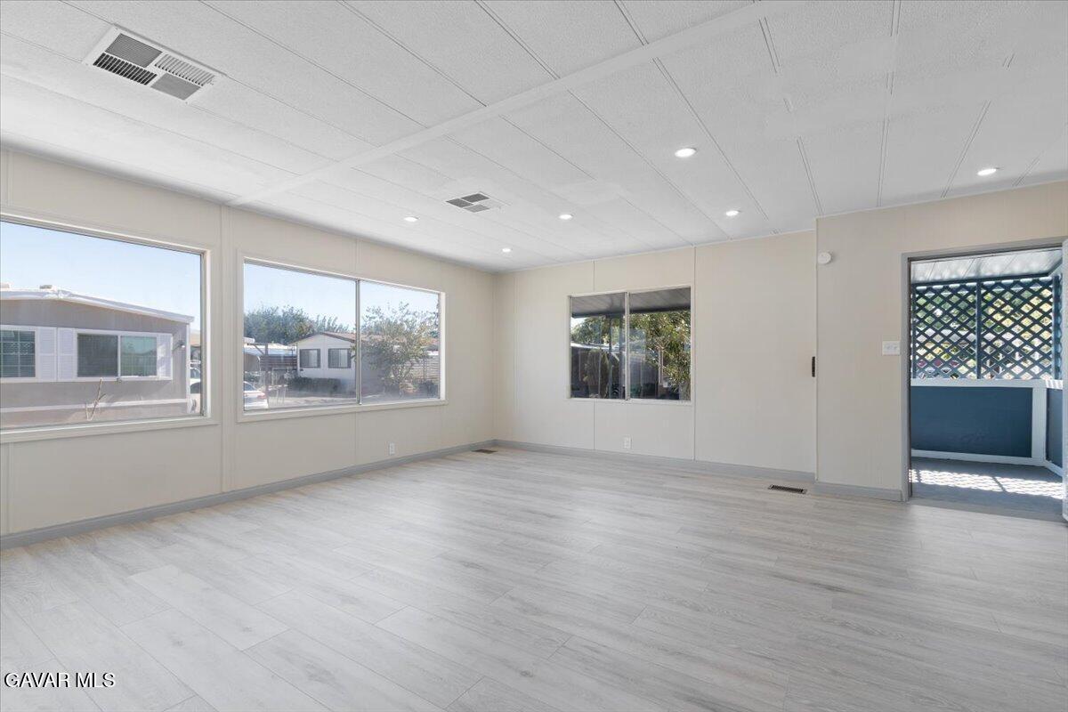 45800 Challenger Way Unit: 304