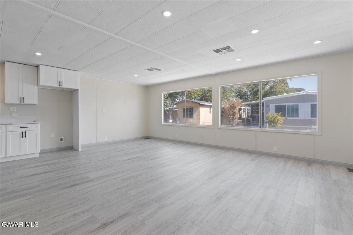 45800 Challenger Way Unit: 304