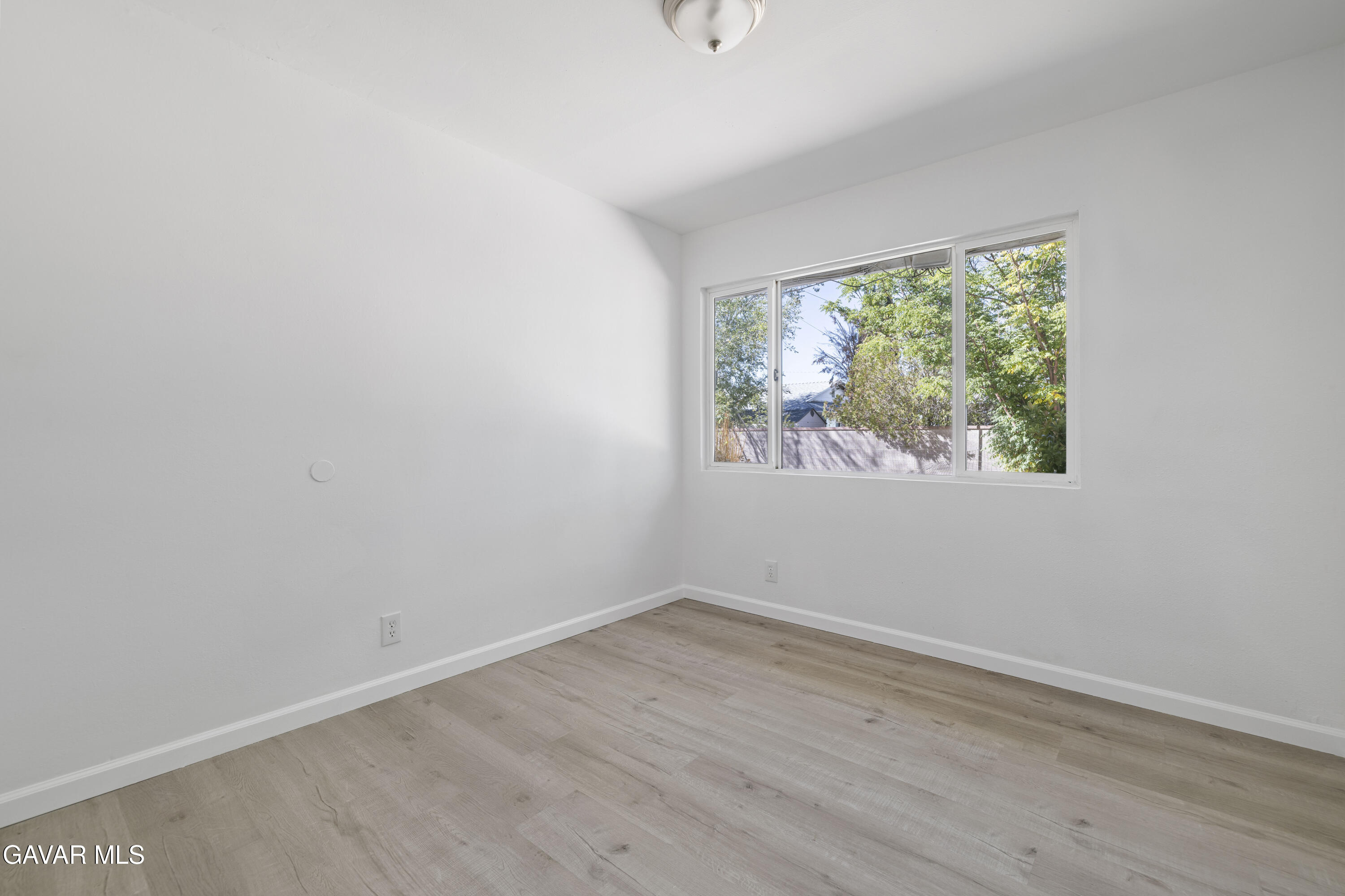 45517 Kingtree Avenue