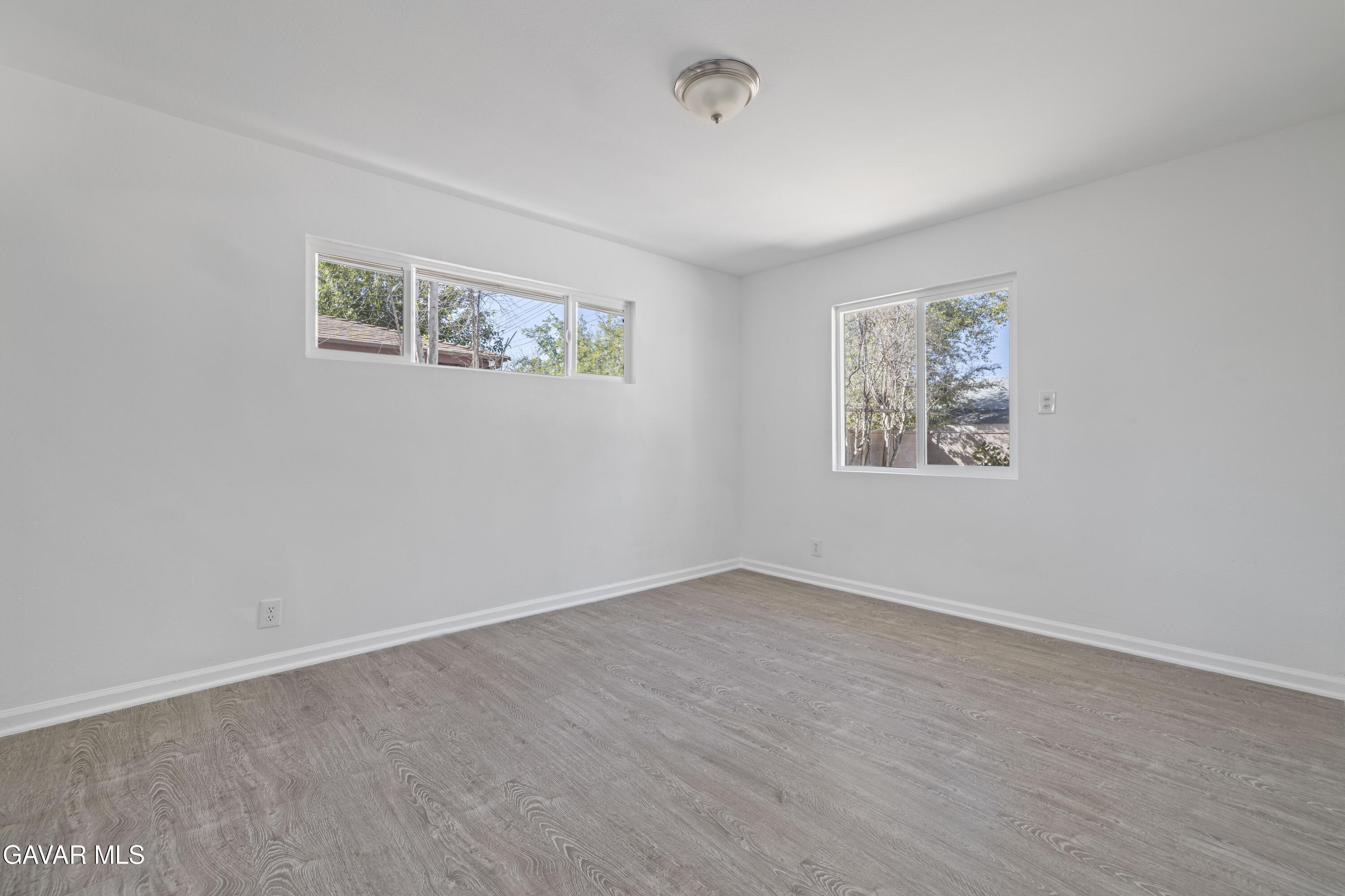 45517 Kingtree Avenue