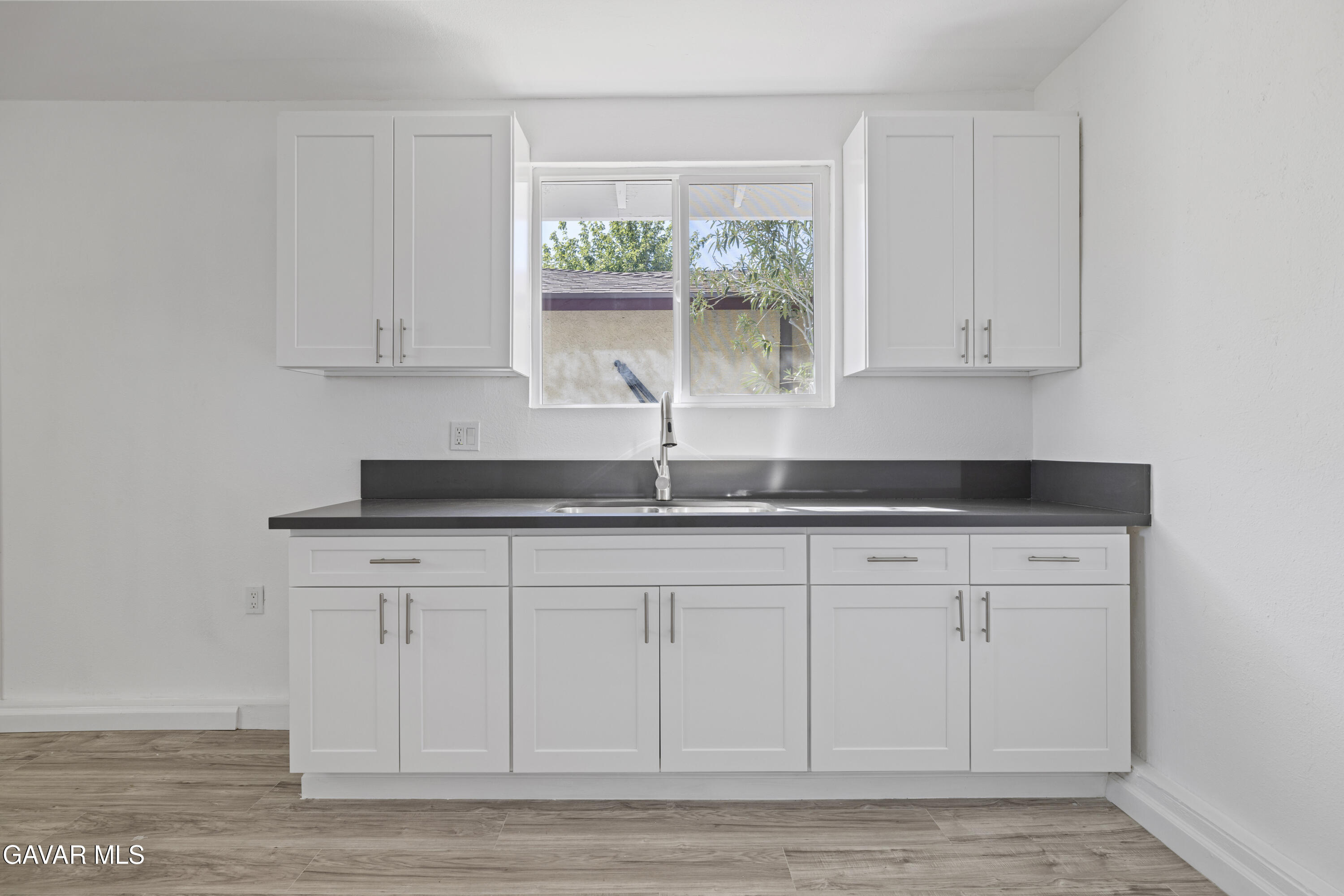 45517 Kingtree Avenue