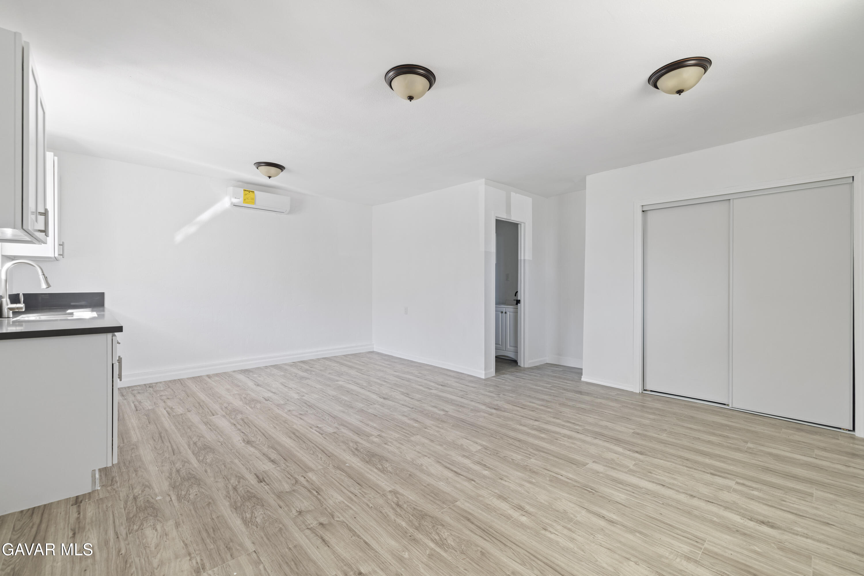 45517 Kingtree Avenue