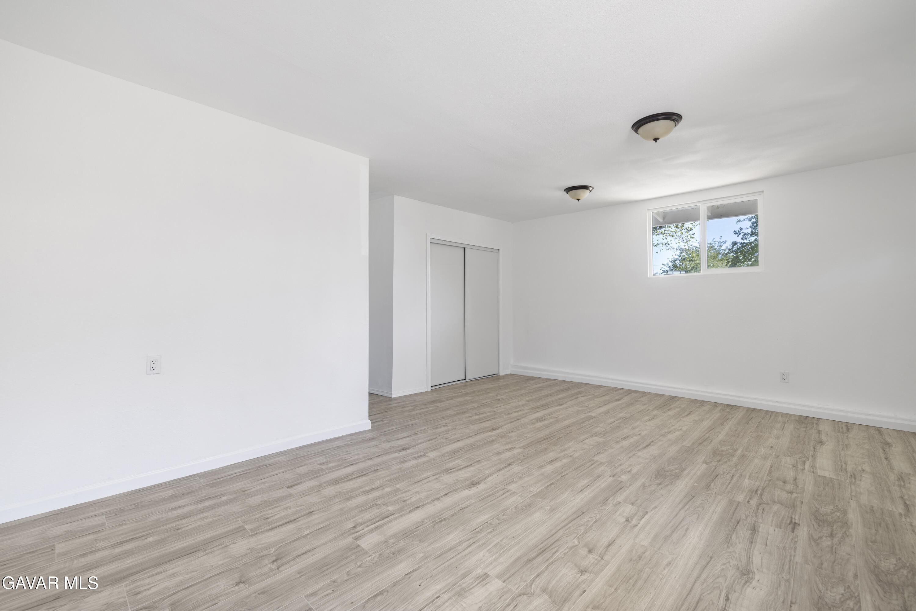 45517 Kingtree Avenue