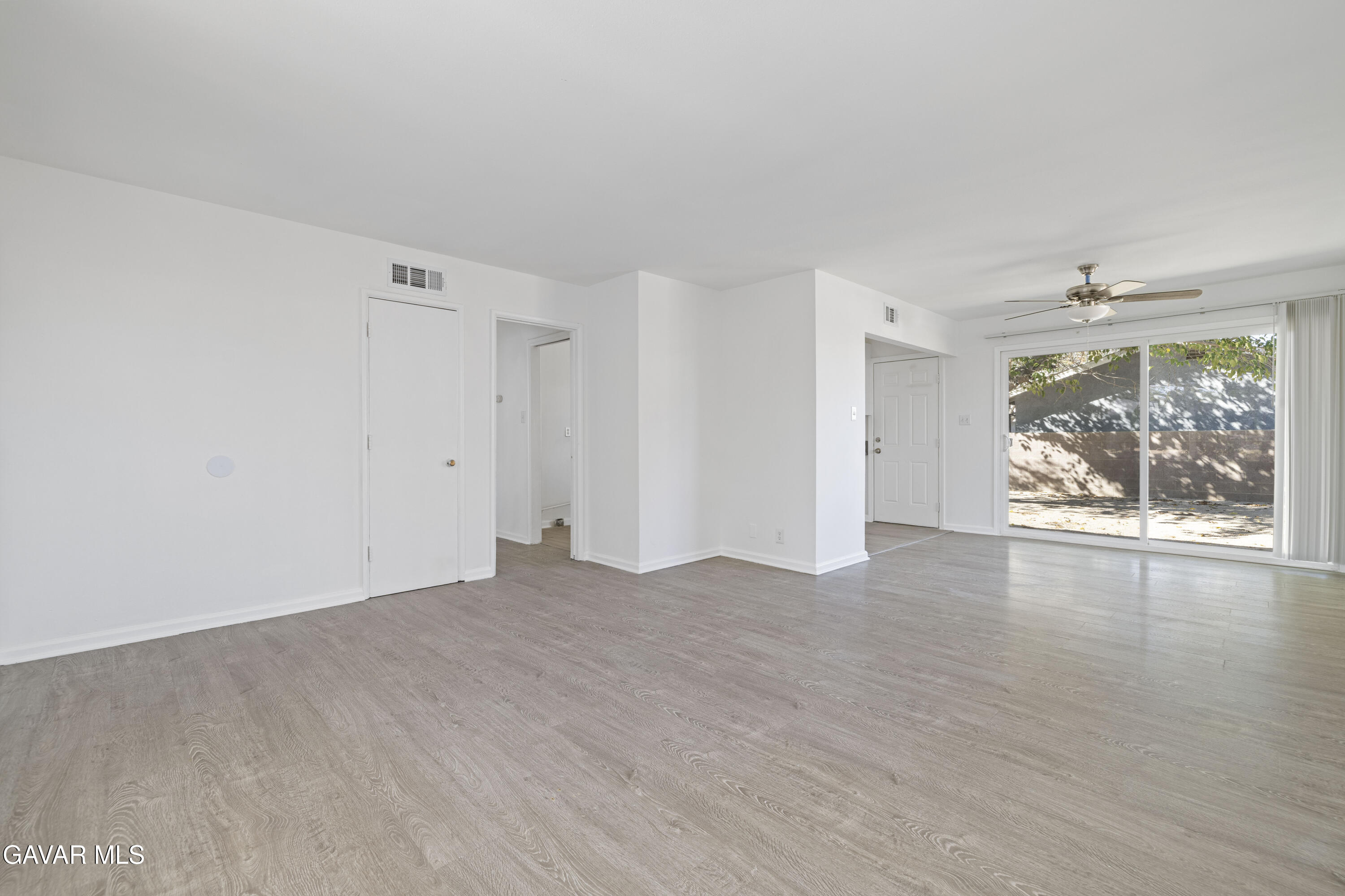 45517 Kingtree Avenue