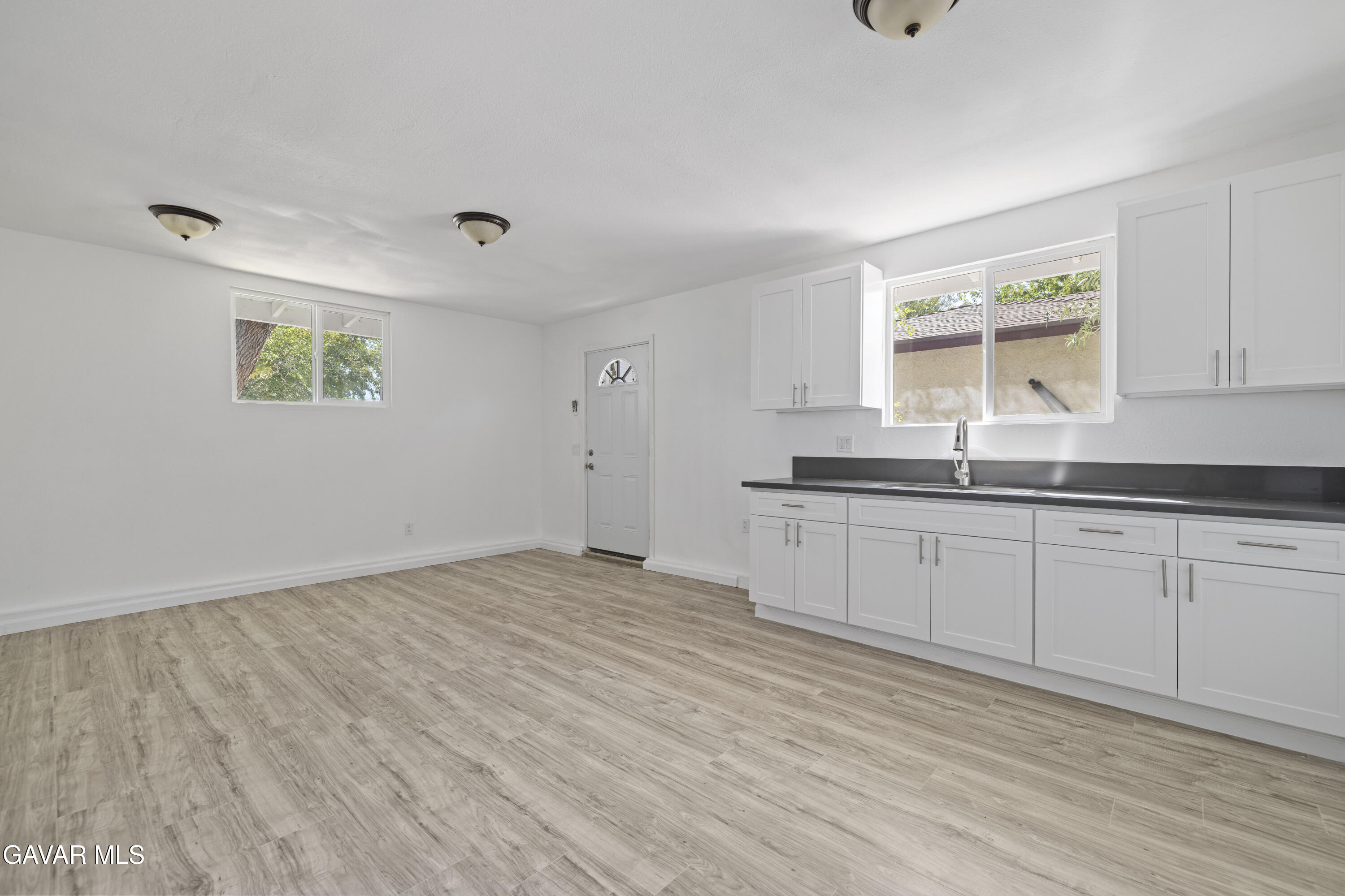 45517 Kingtree Avenue