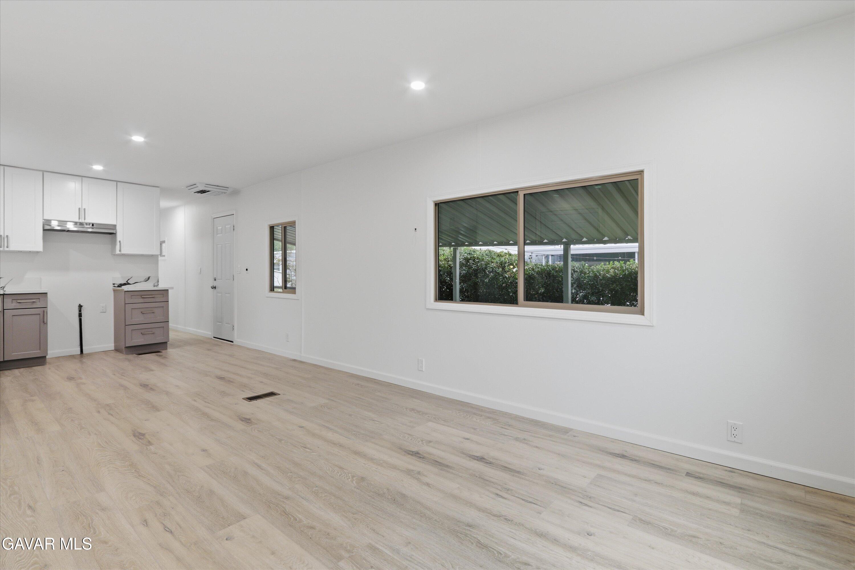 43850 20th St East Unit: 80