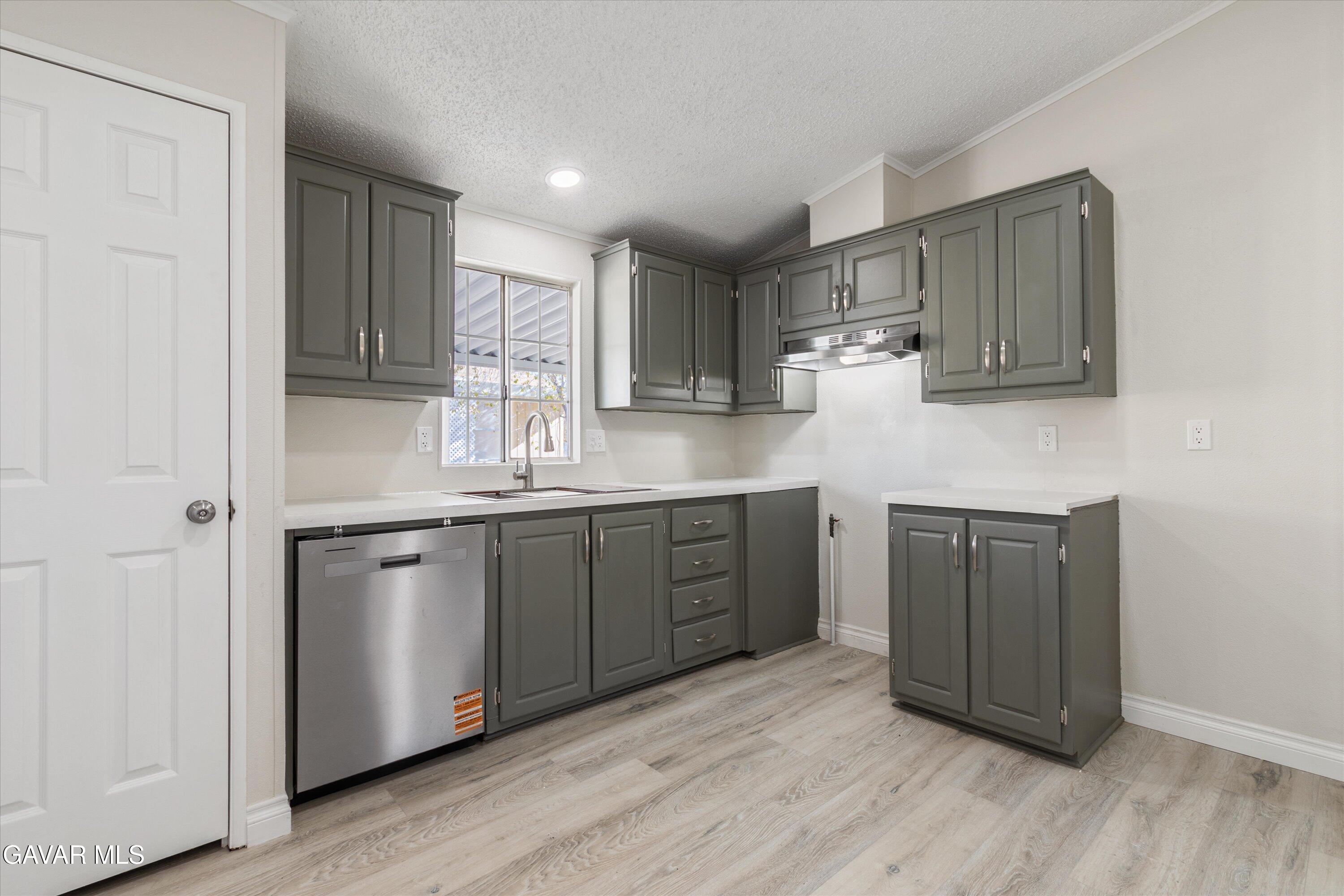 45111 E 25th St Unit: 12