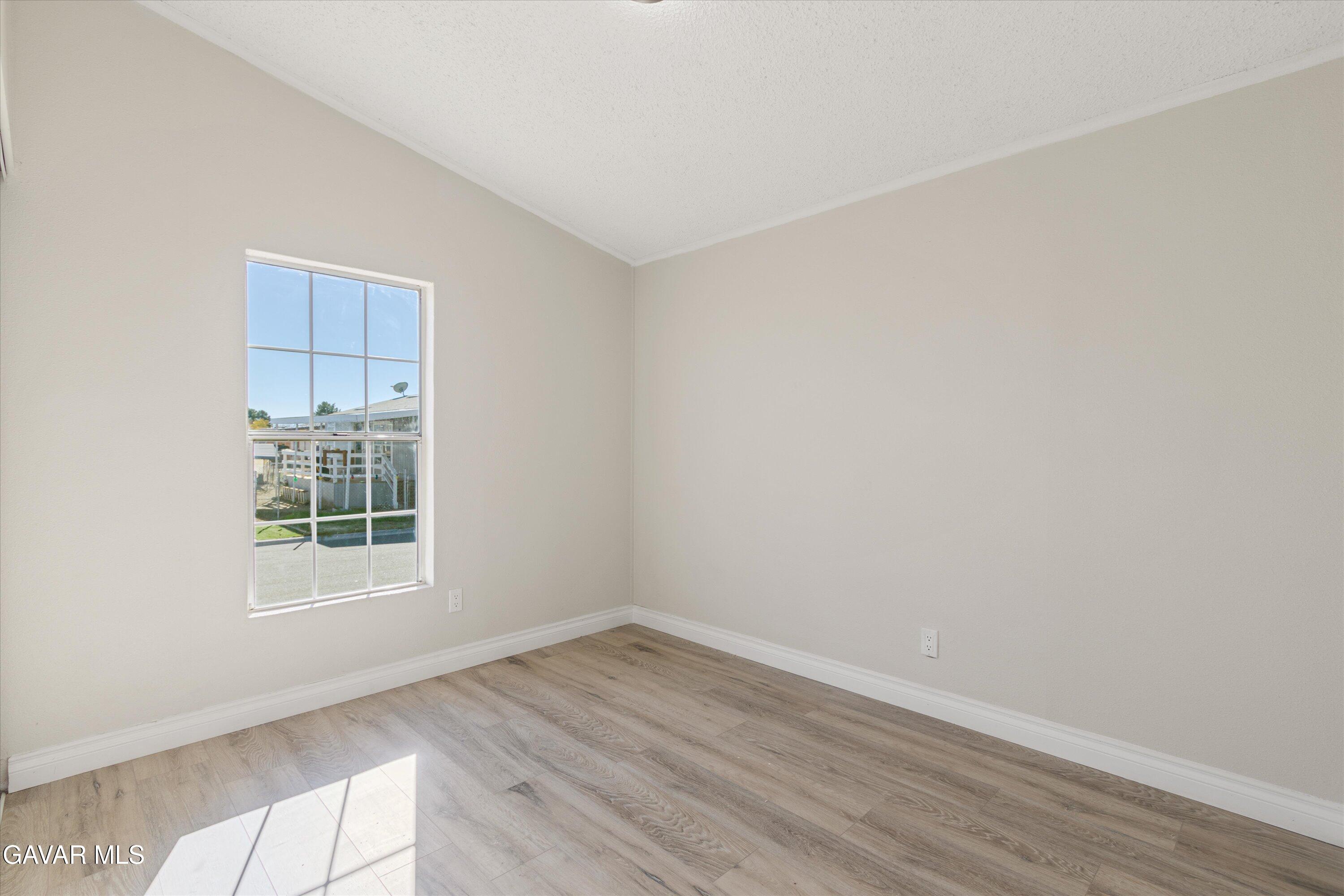 45111 E 25th St Unit: 12