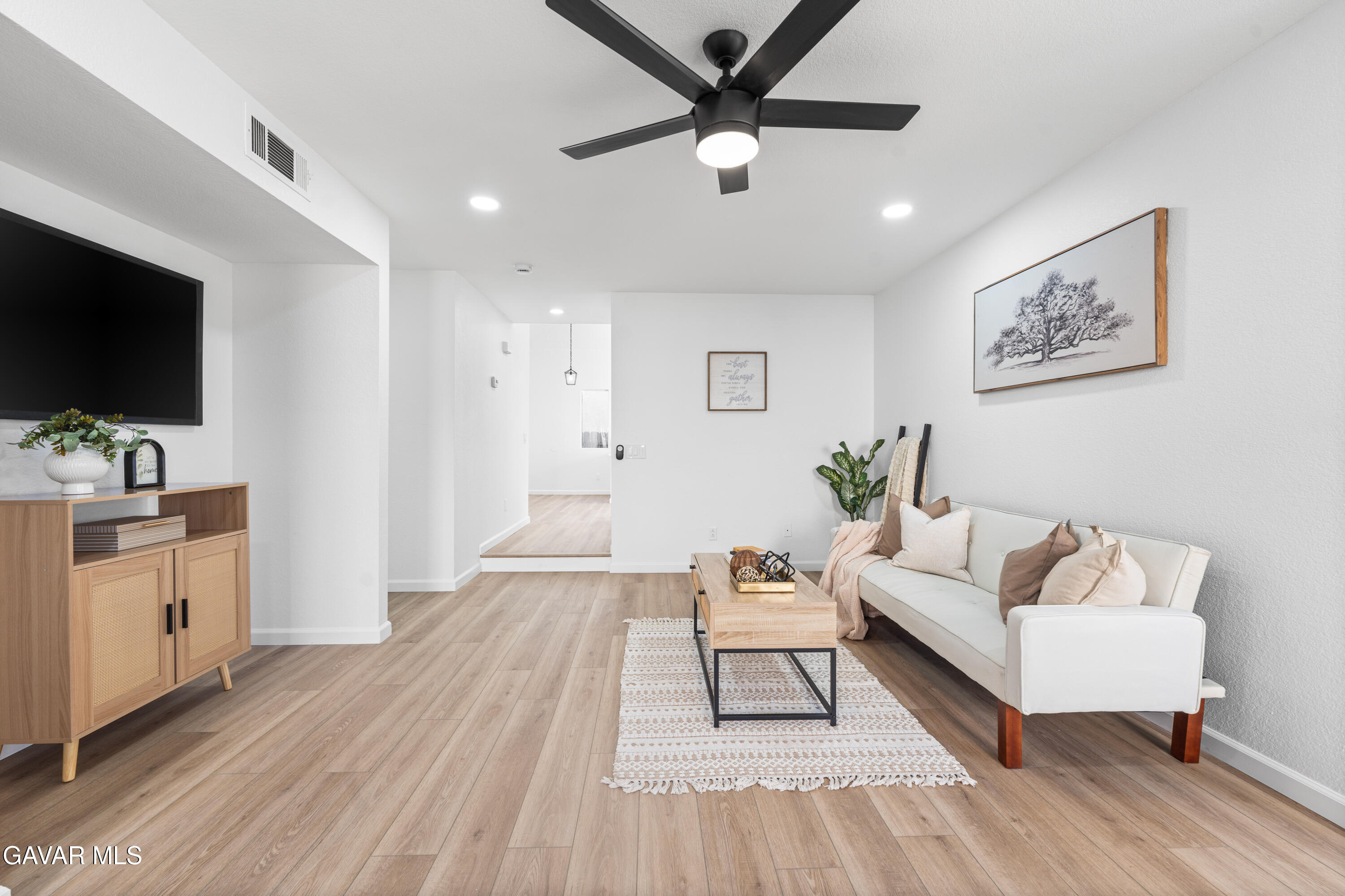 44123 Sundance Court