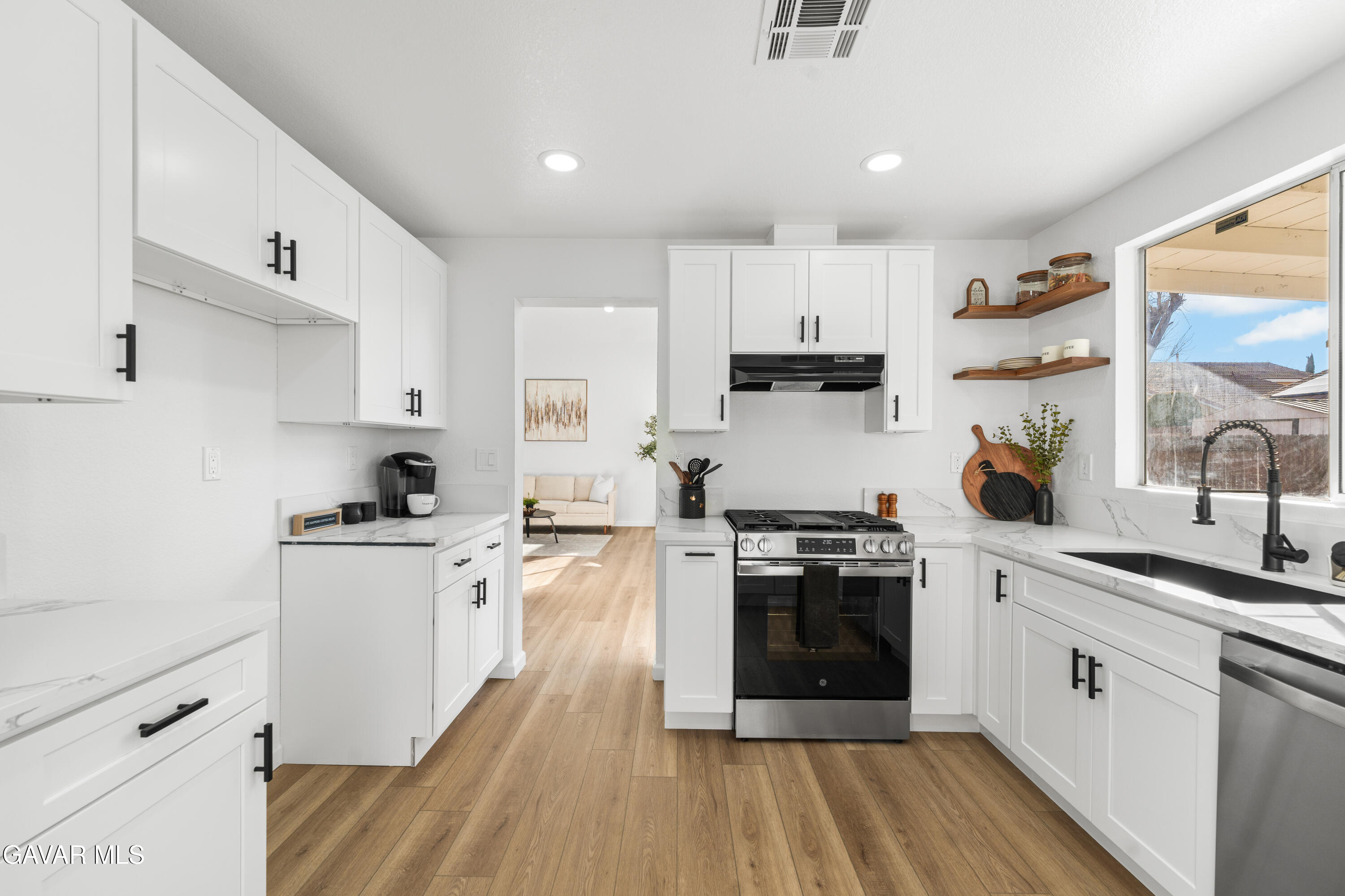 44123 Sundance Court