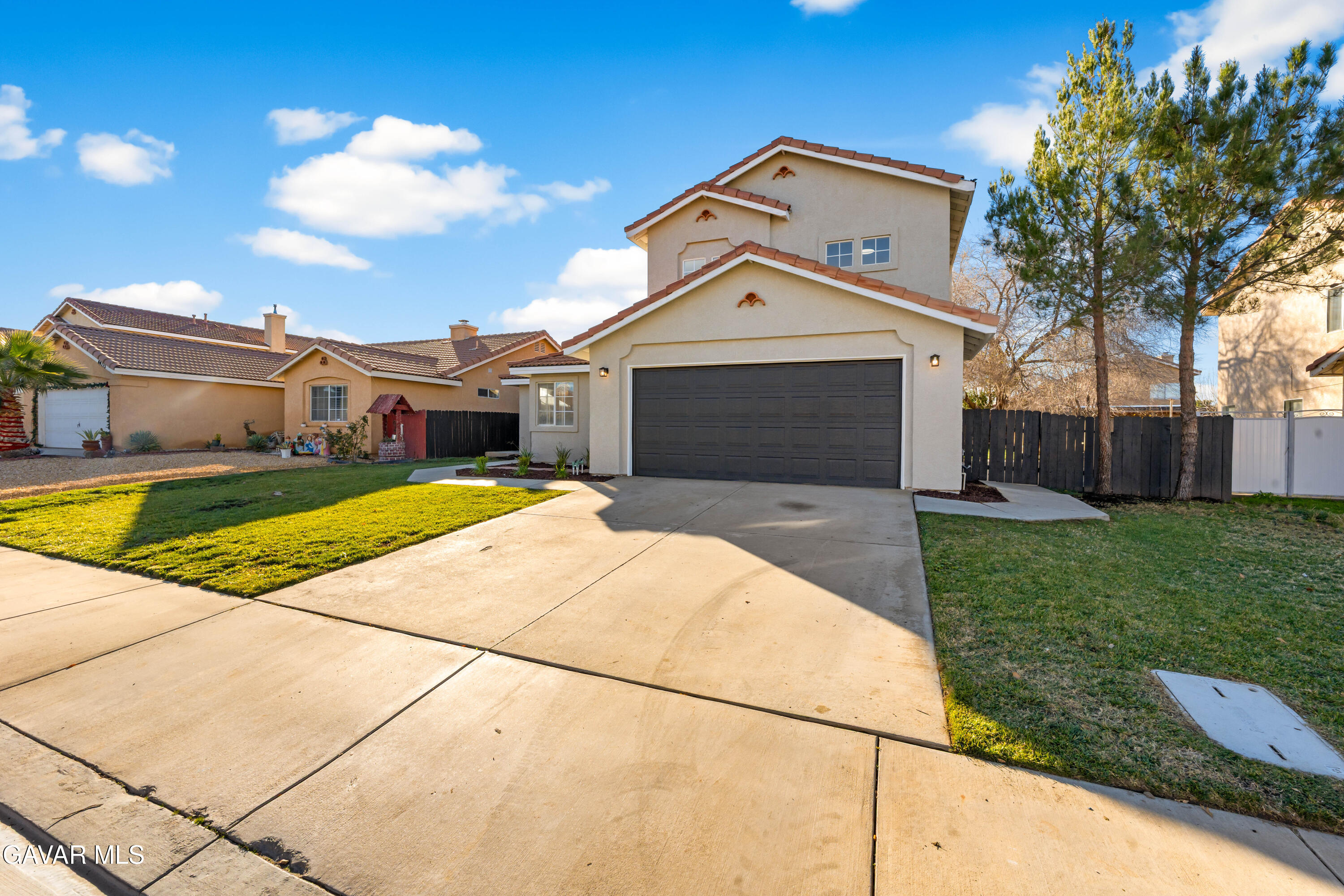 44123 Sundance Court