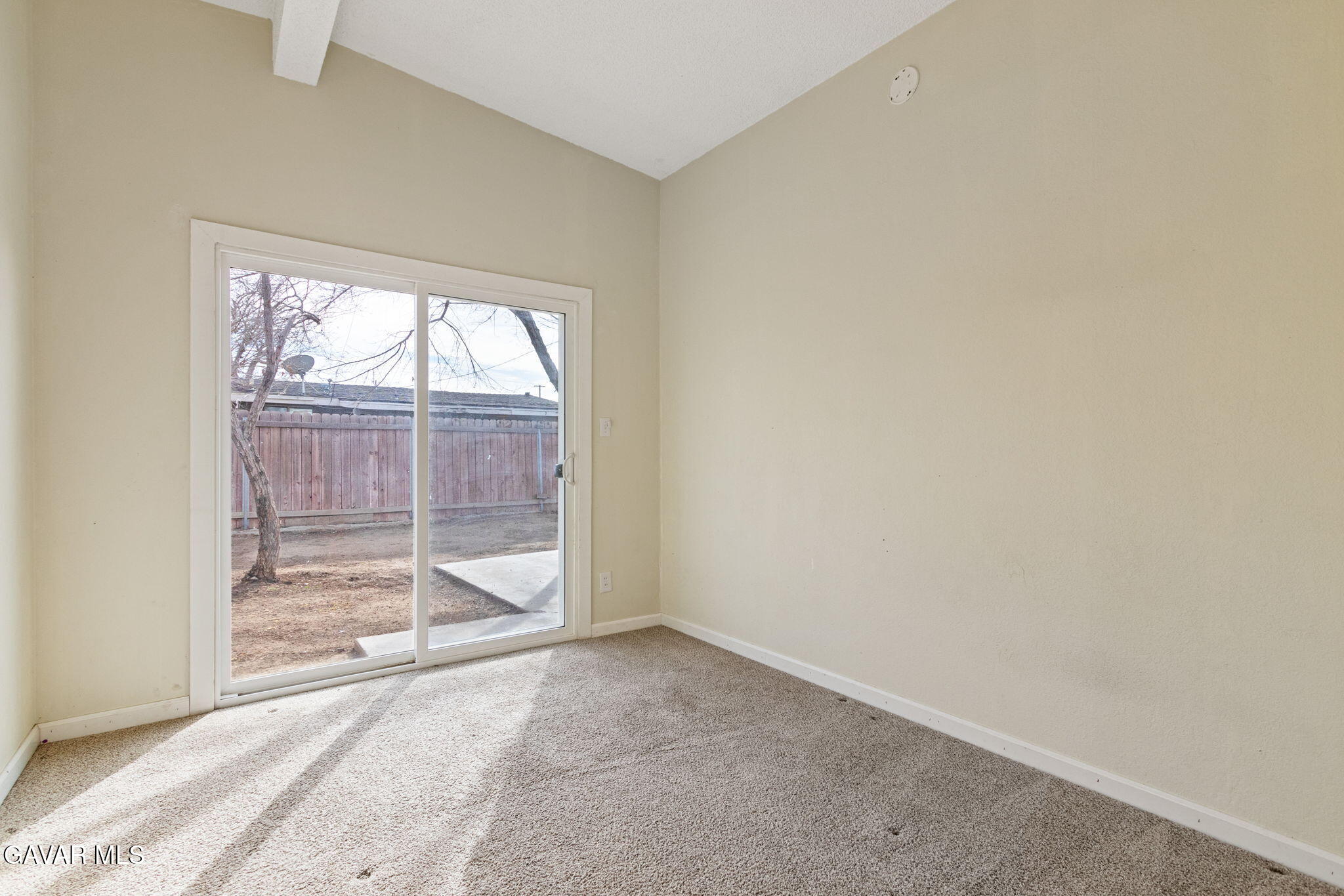 1132 W Holguin Street