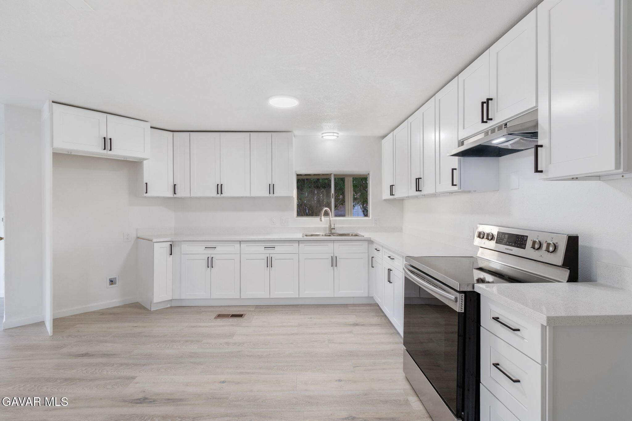 43850 E 20th St, 226