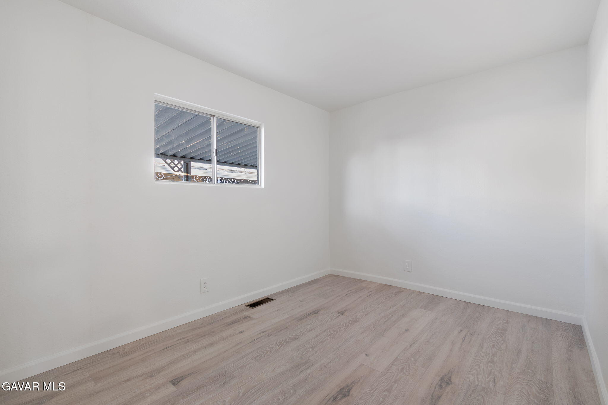 43850 E 20th St, 226