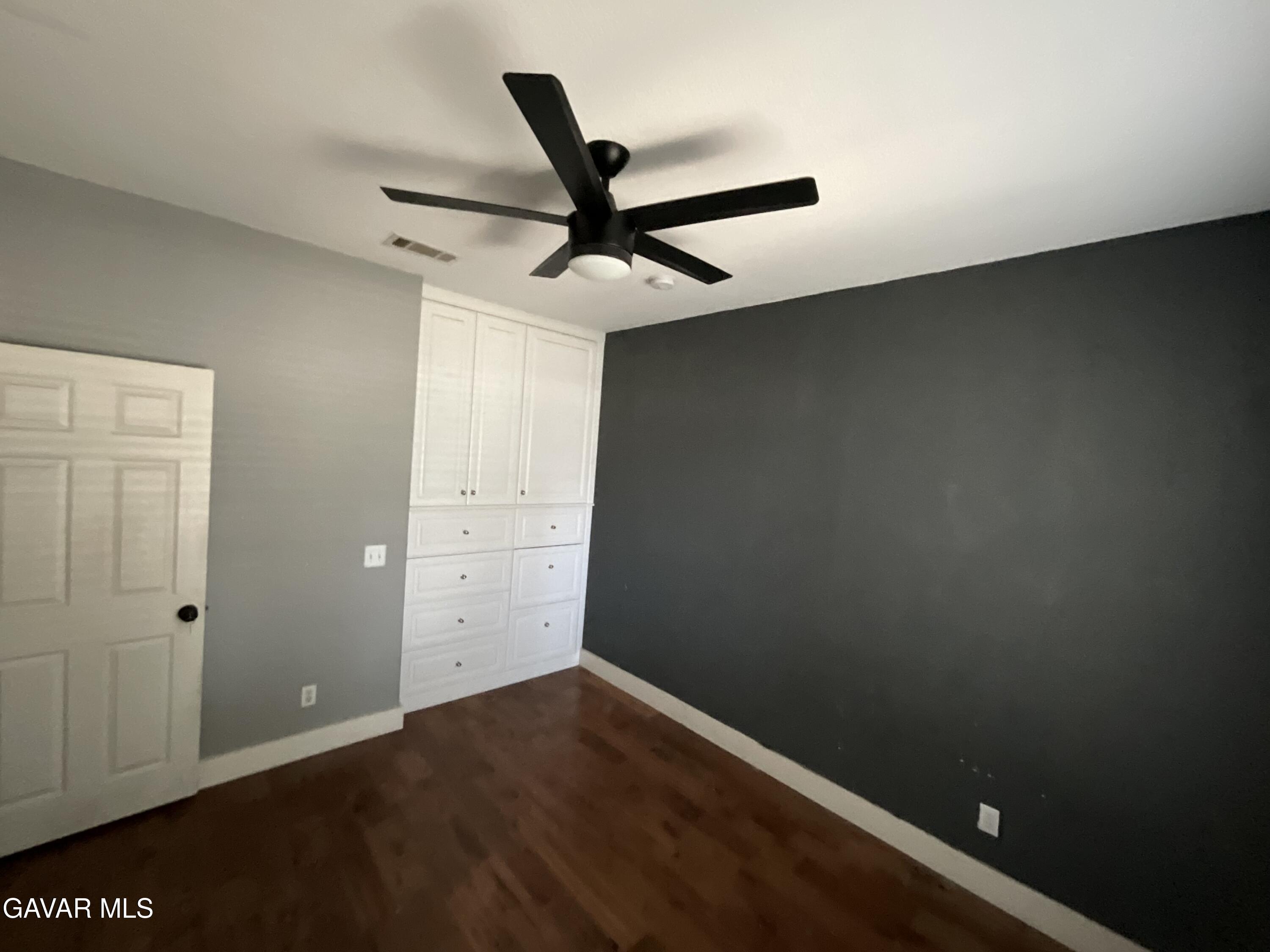 45334 W 21st Street West Street