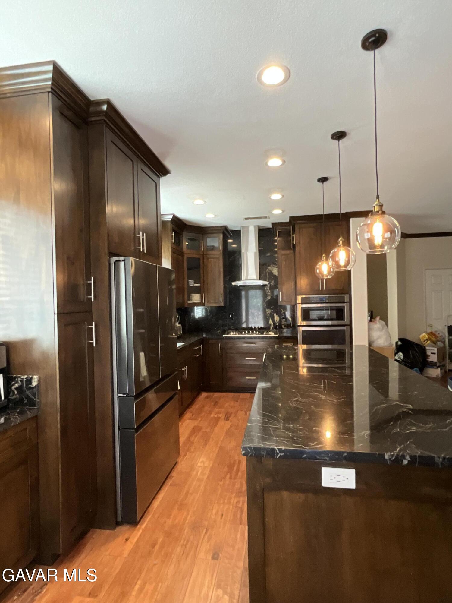 45334 W 21st Street West Street