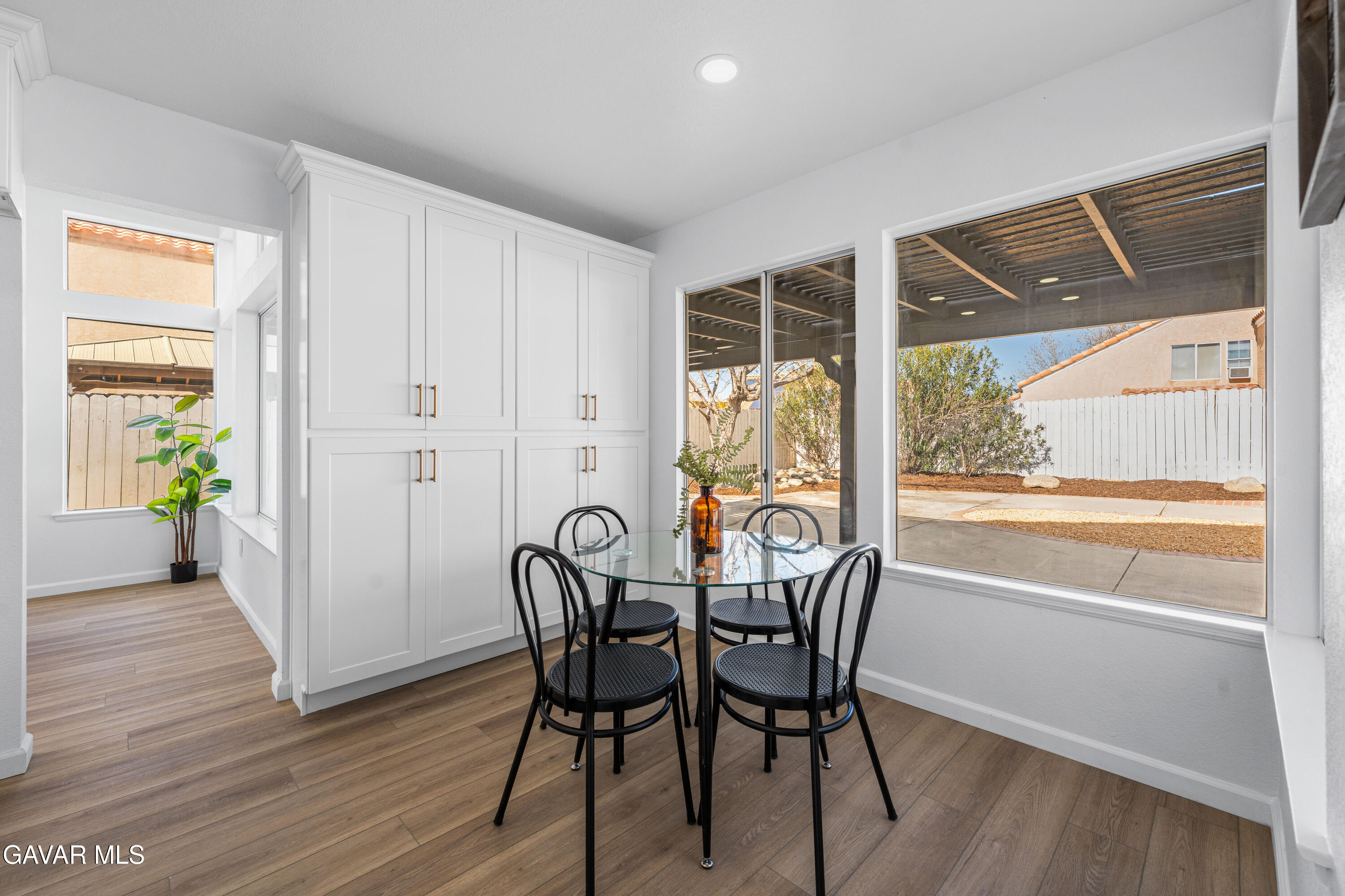 5139 Saint Laurent Place