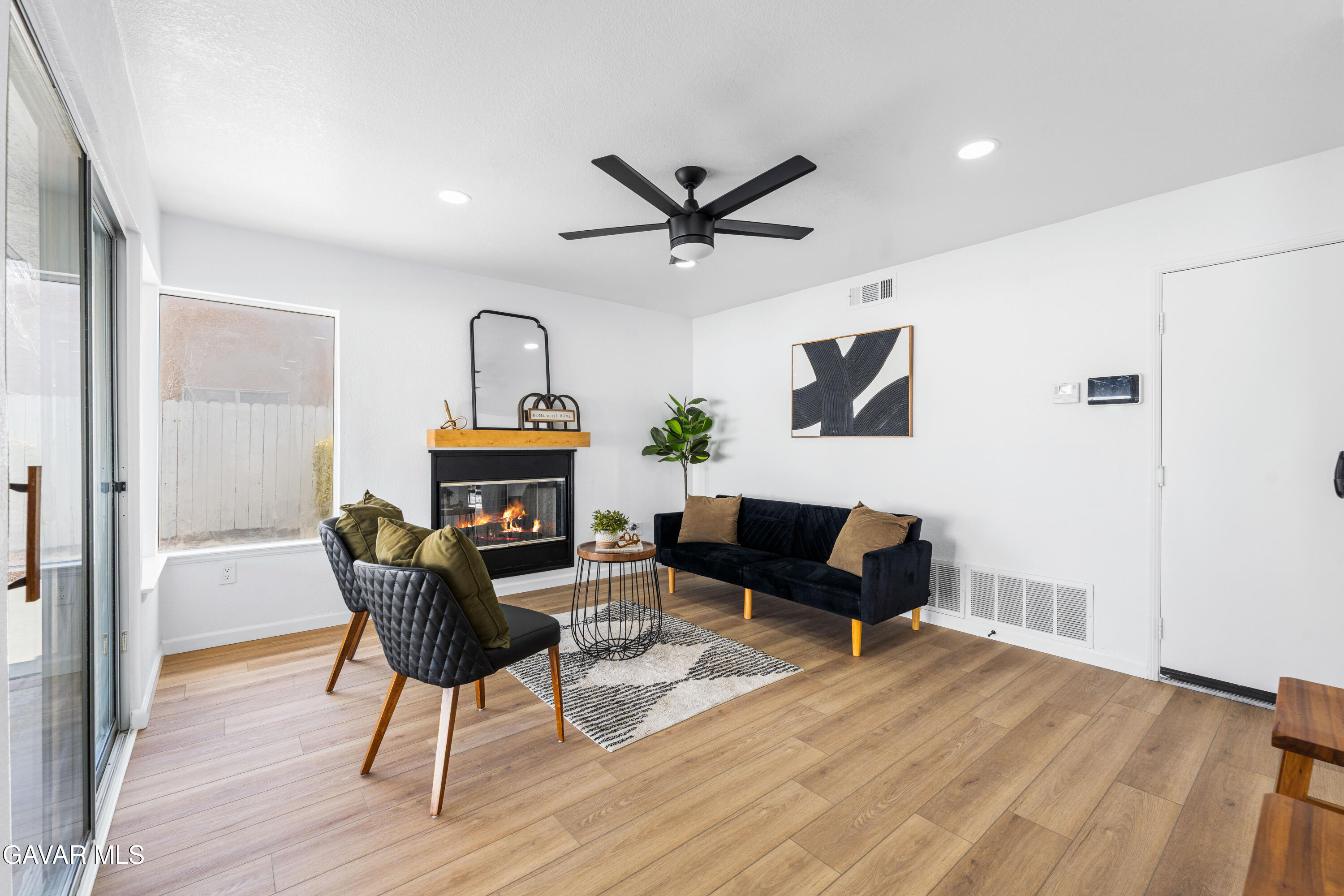 5139 Saint Laurent Place