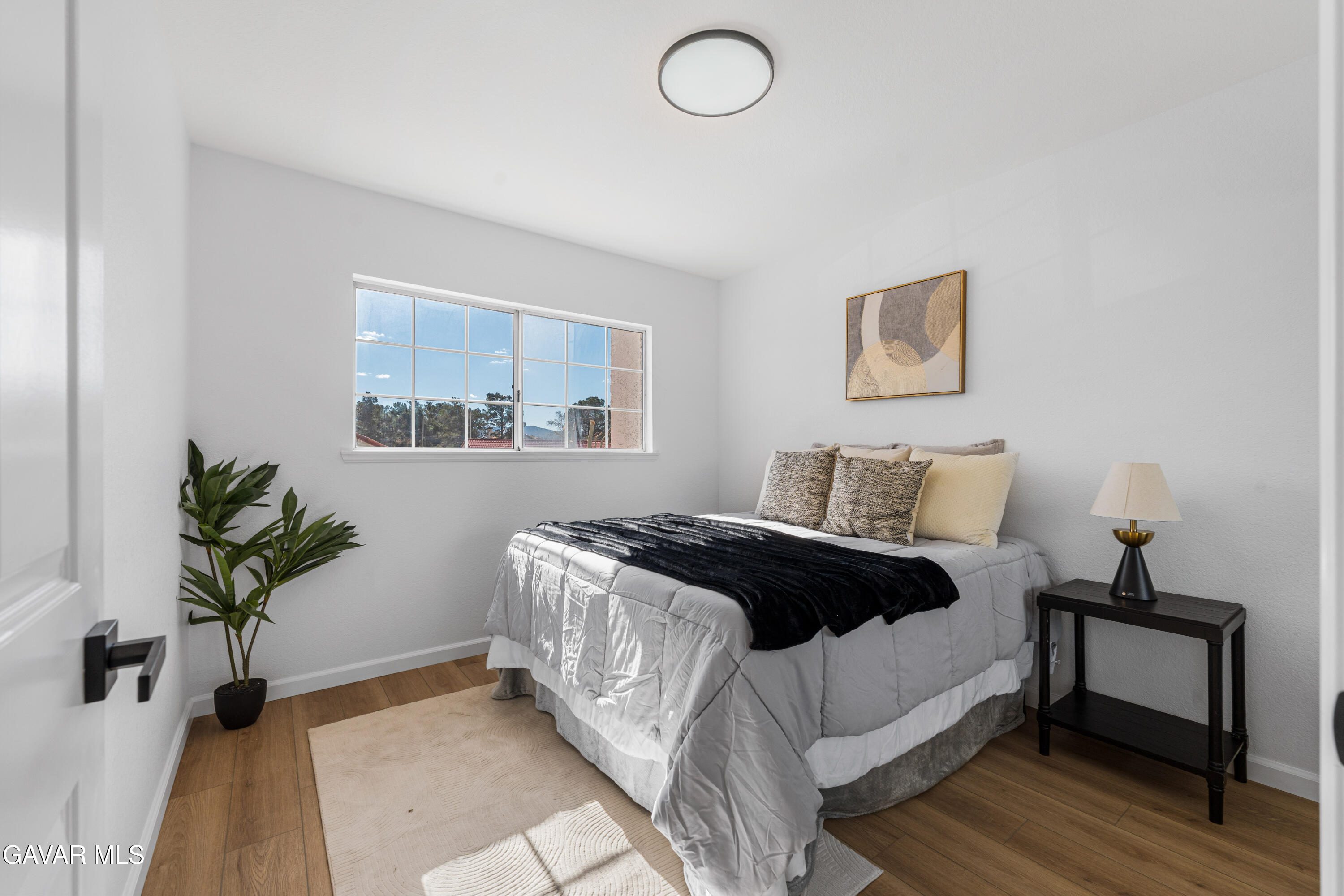 5139 Saint Laurent Place