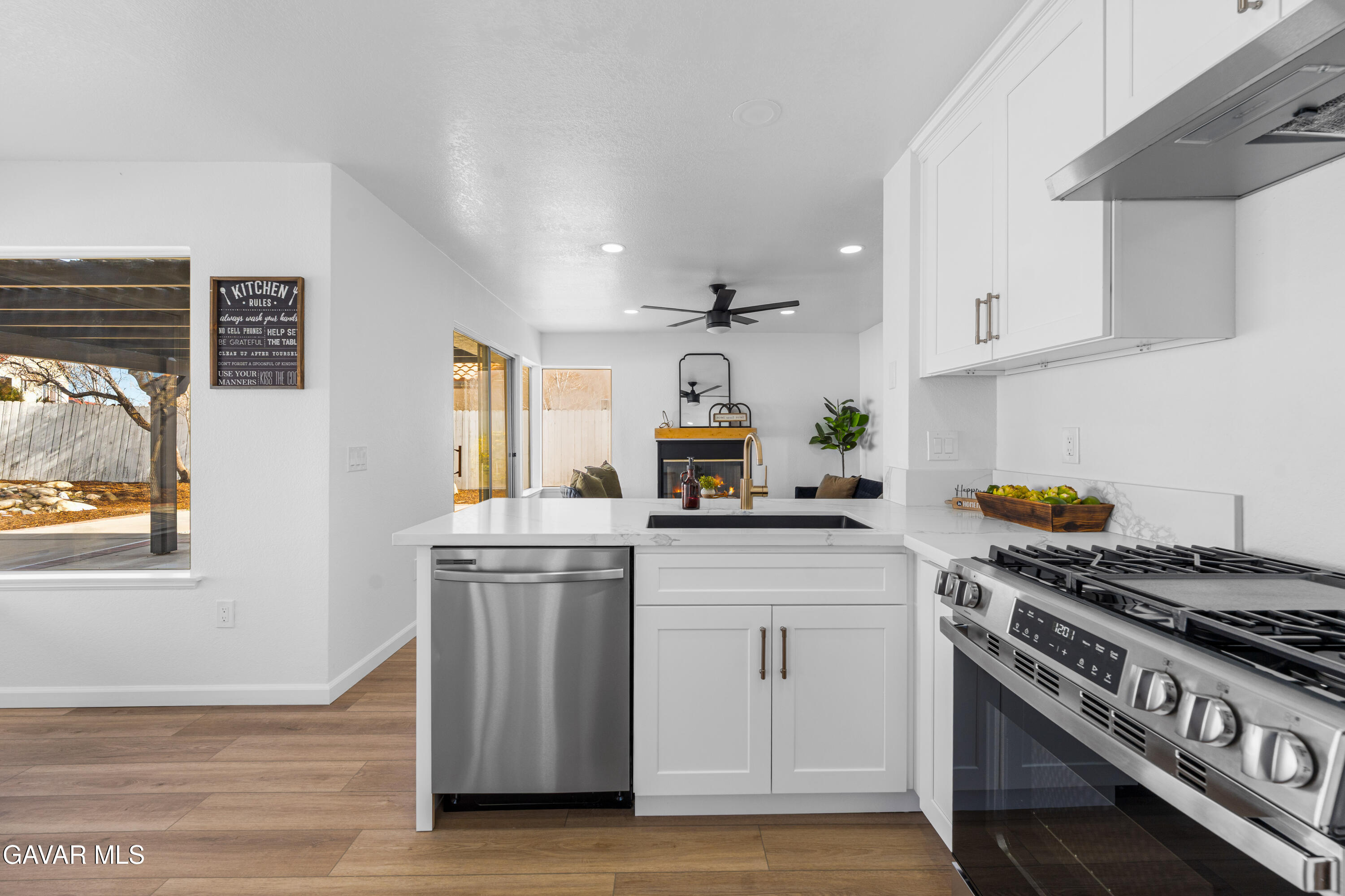 5139 Saint Laurent Place