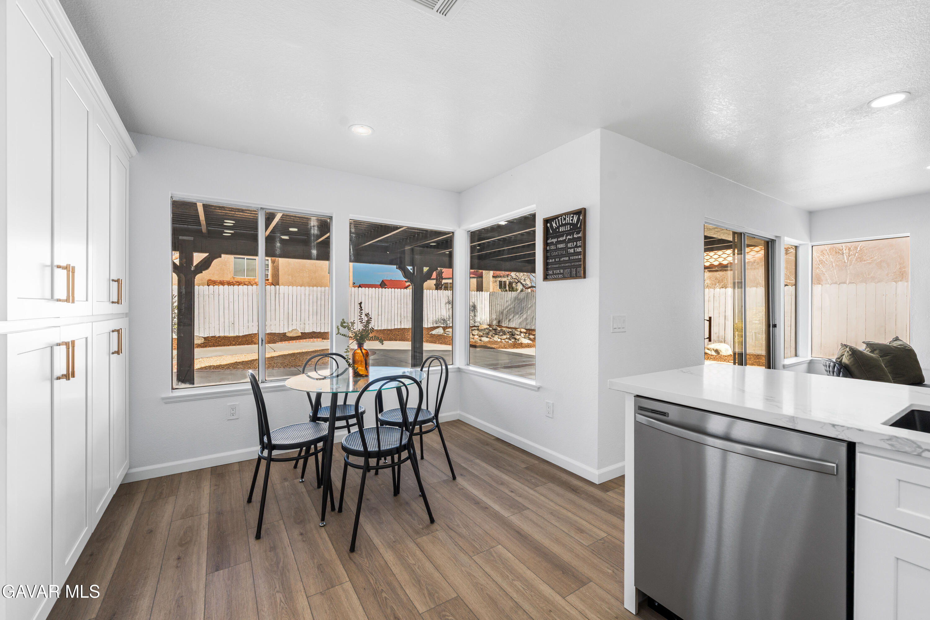 5139 Saint Laurent Place