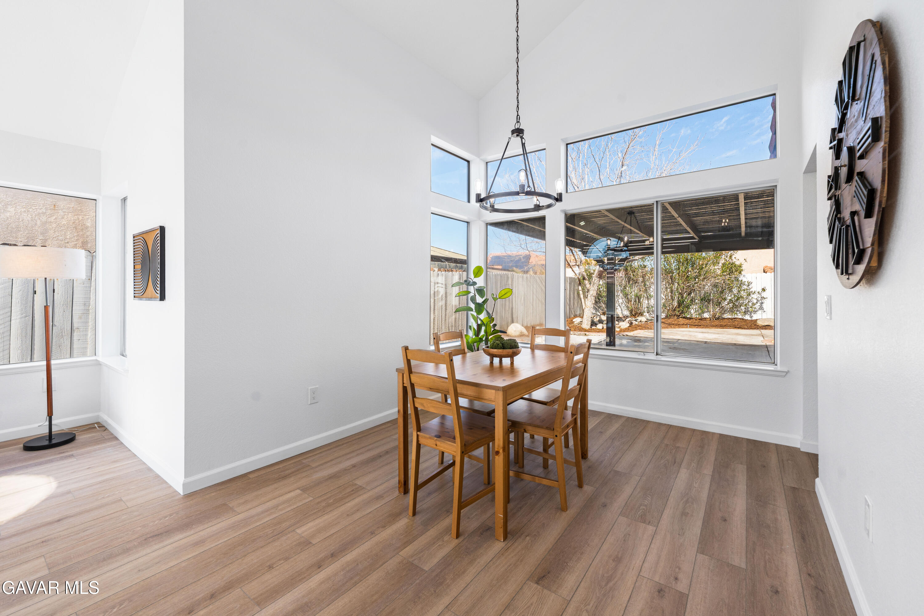 5139 Saint Laurent Place