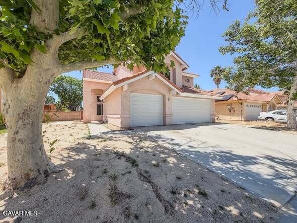 1768 E Mesa Drive