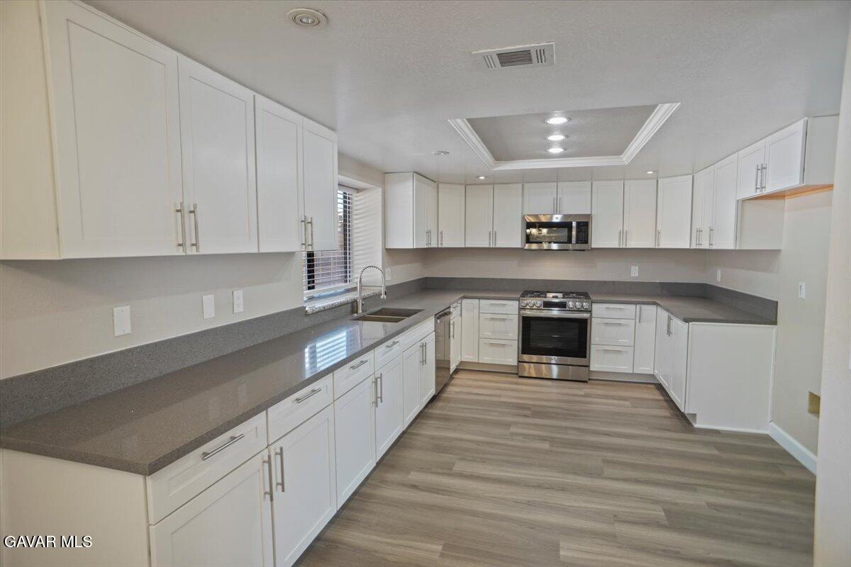 1311 Herzel Avenue