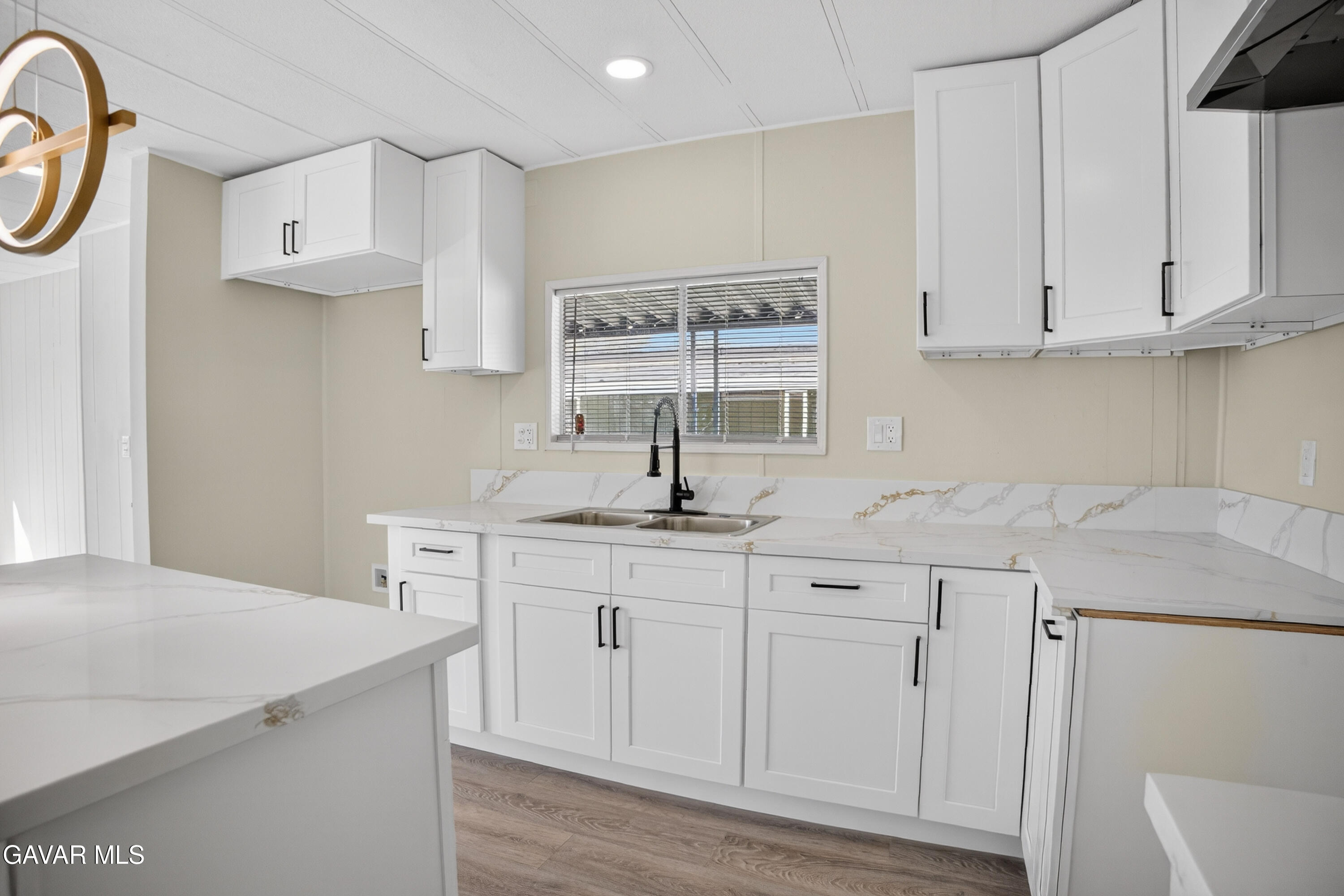 1301 E Avenue I, 348