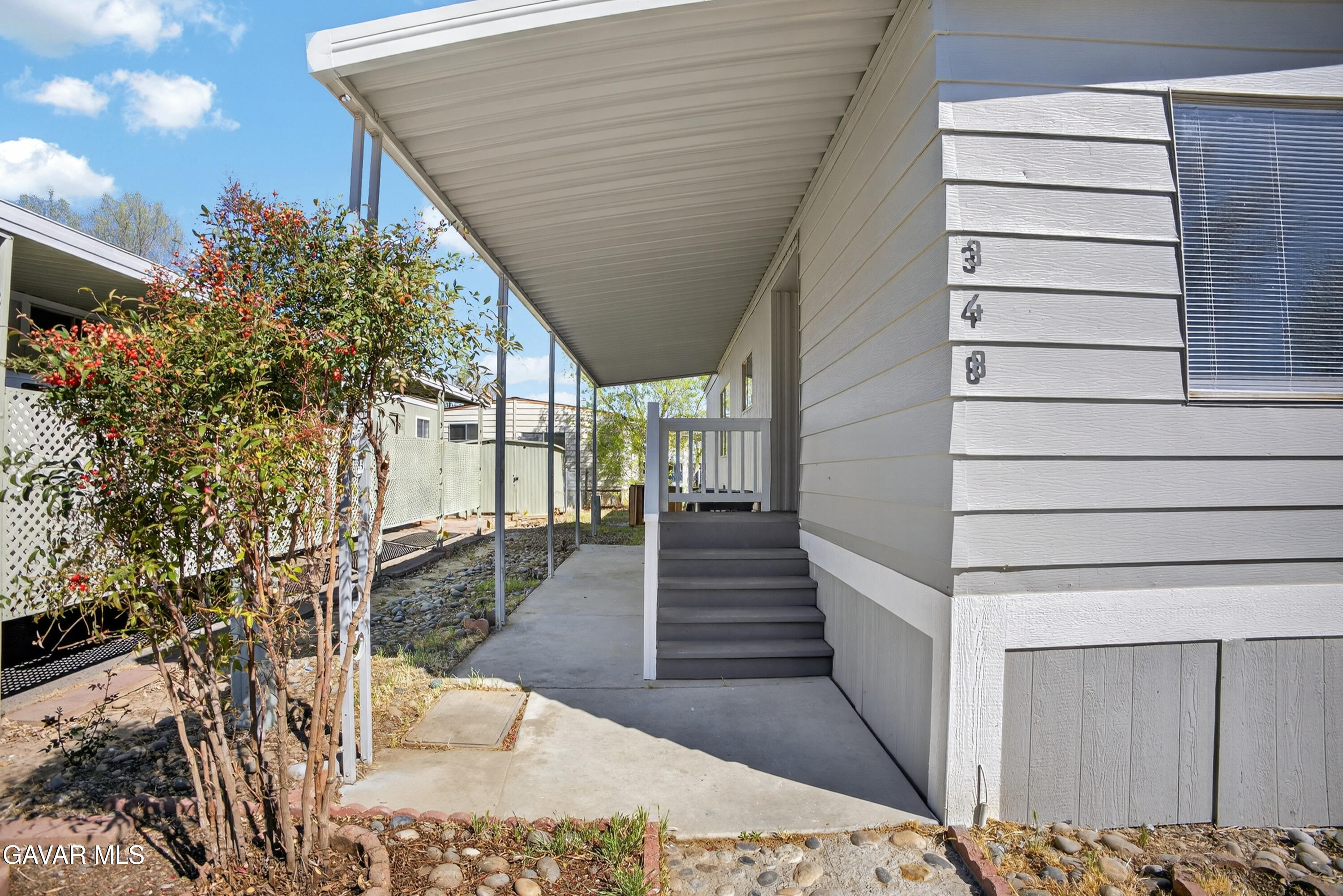 1301 E Avenue I, 348