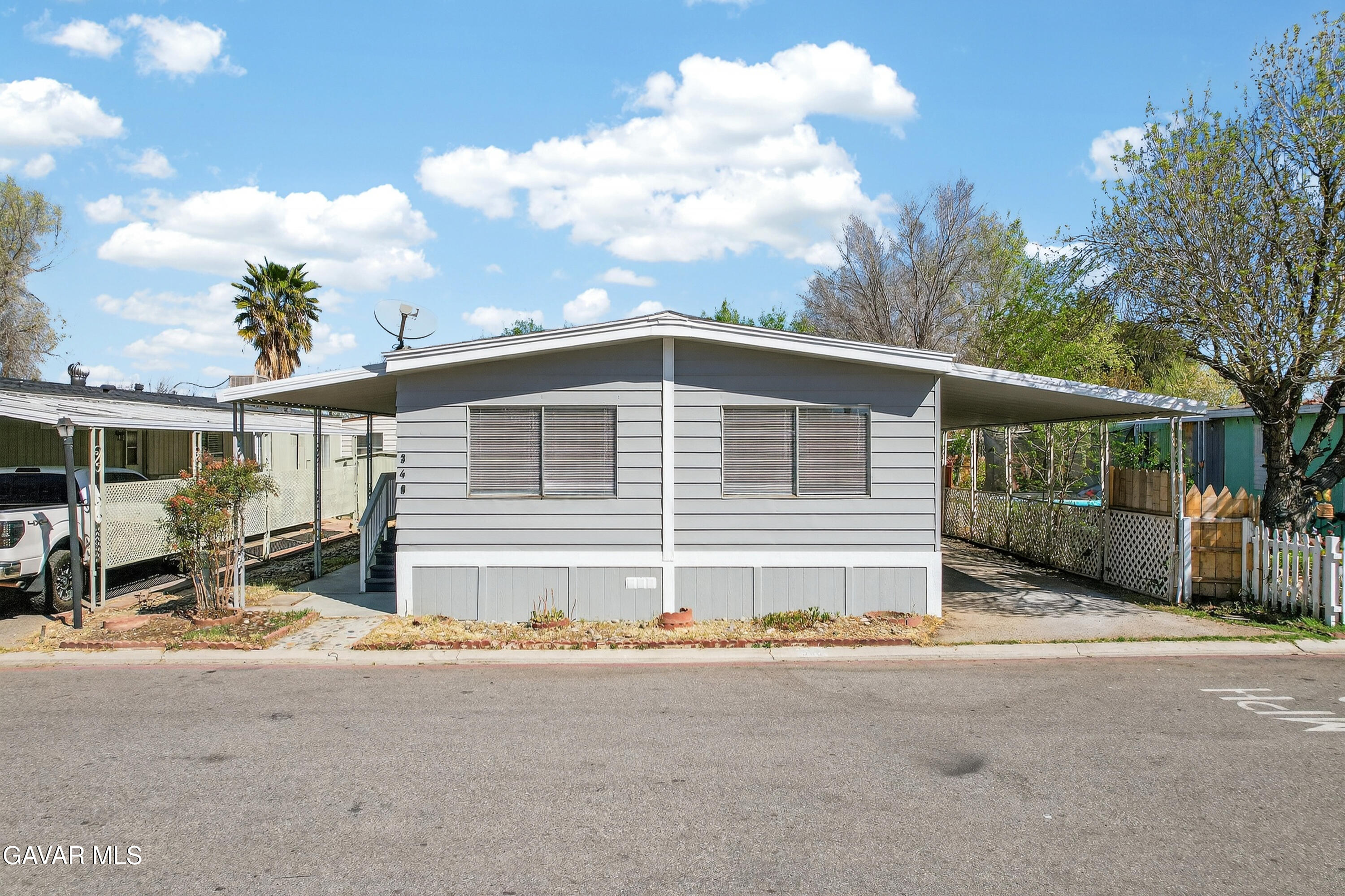 1301 E Avenue I, 348