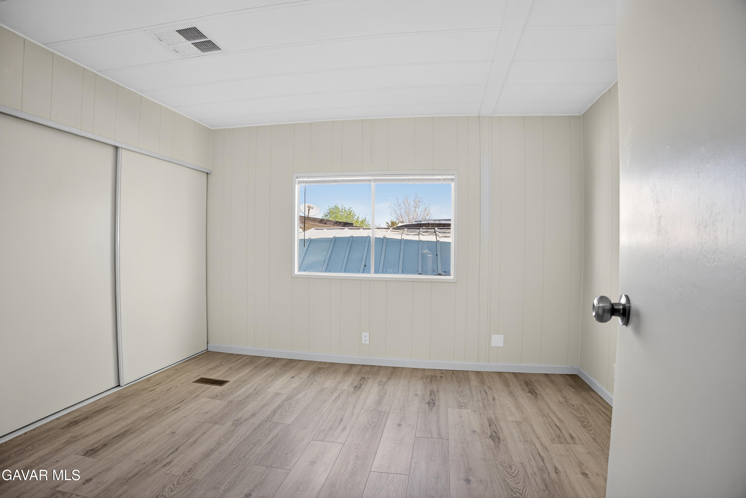 1301 E Avenue I, 348