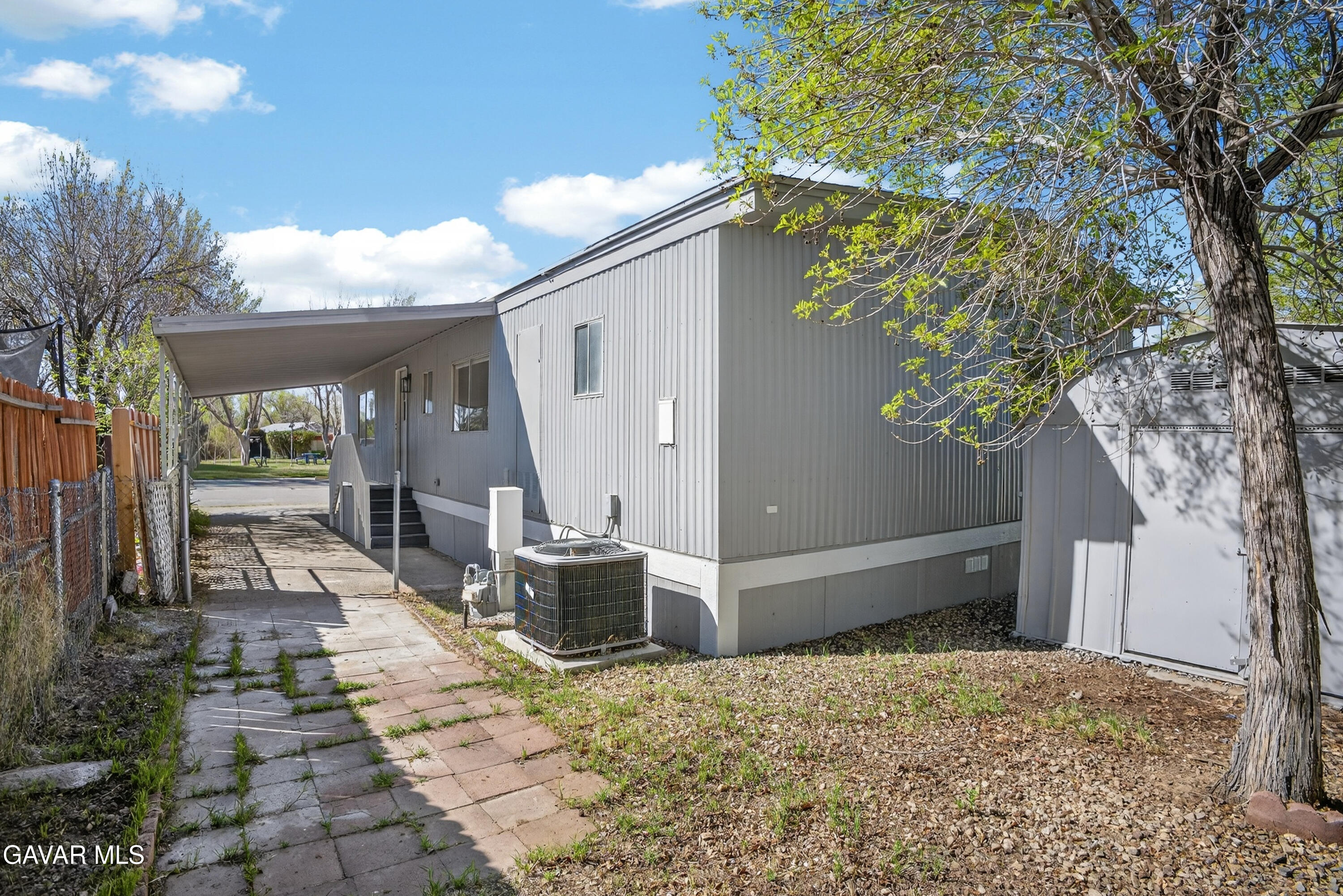 1301 E Avenue I, 348