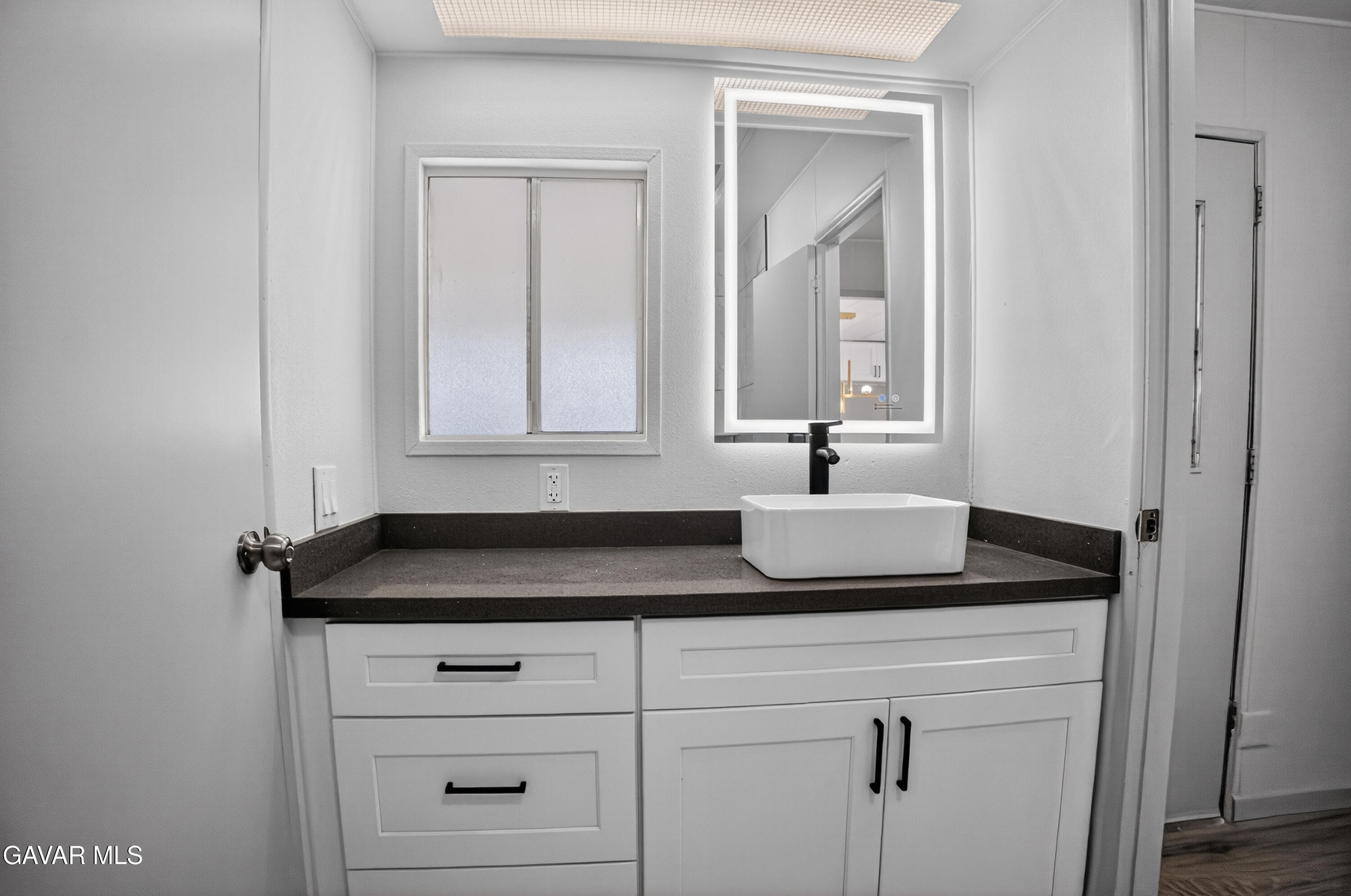 1301 E Avenue I, 348