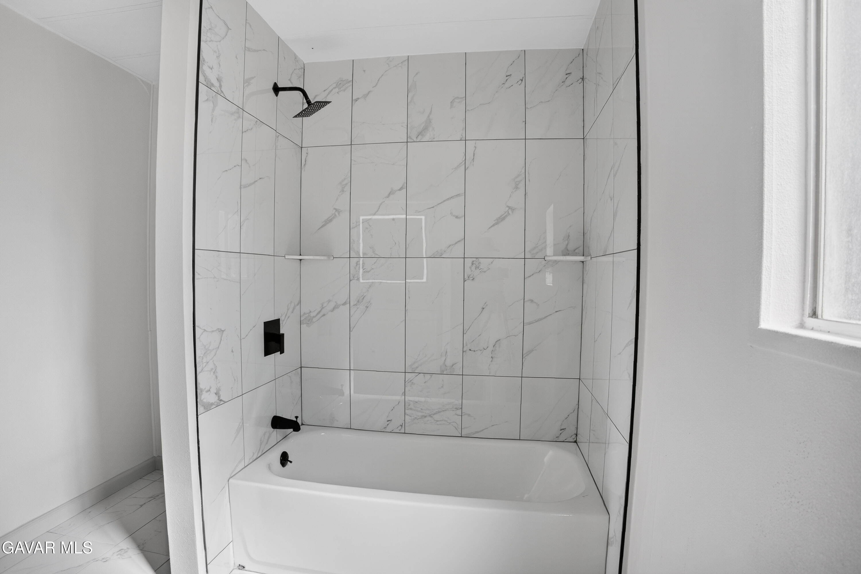 1301 E Avenue I, 348