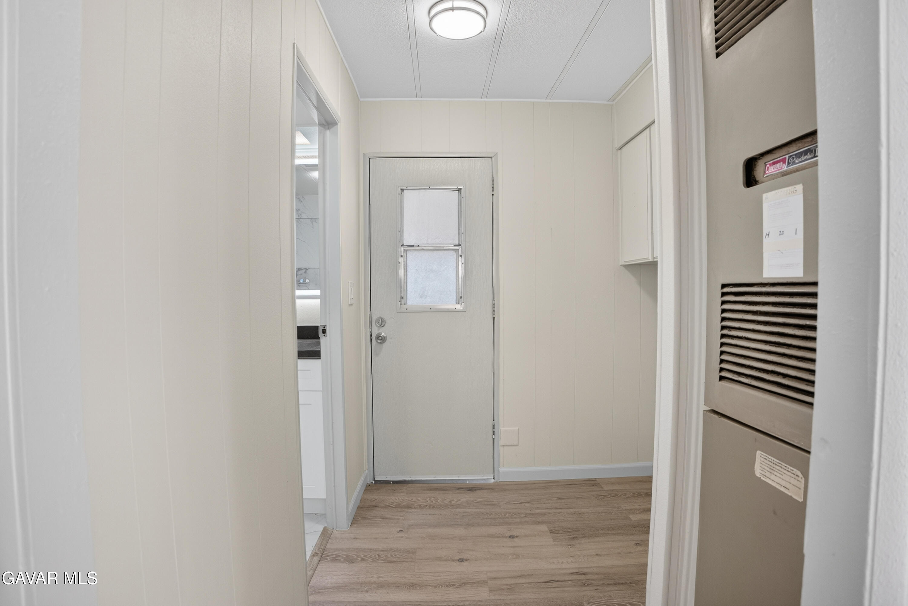 1301 E Avenue I, 348