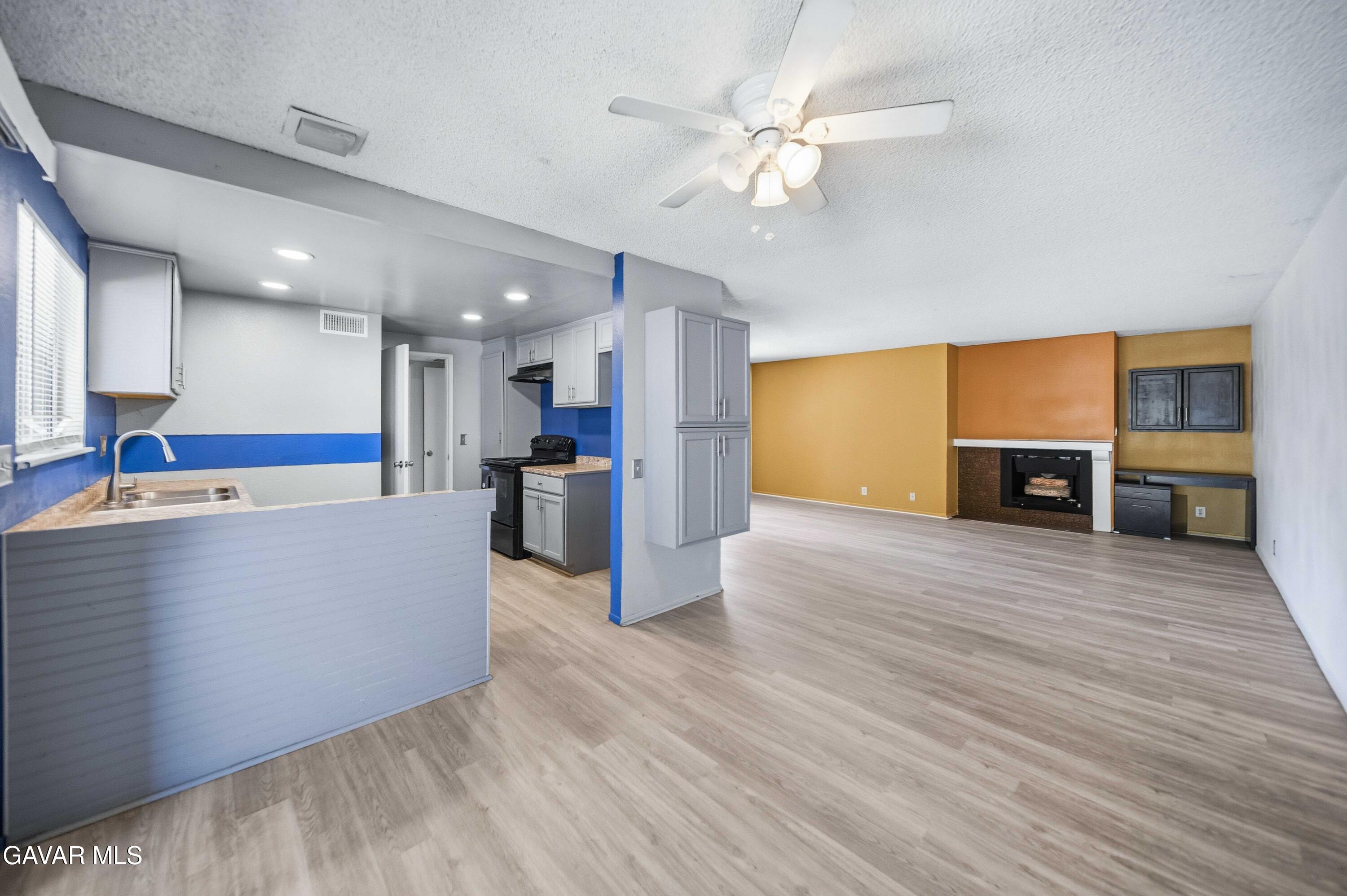 42935 15th, Unit 8