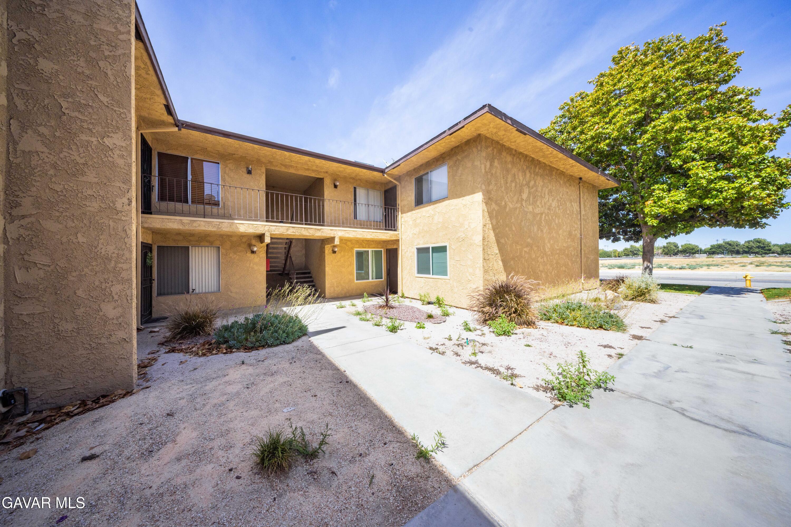 42935 15th, Unit 8