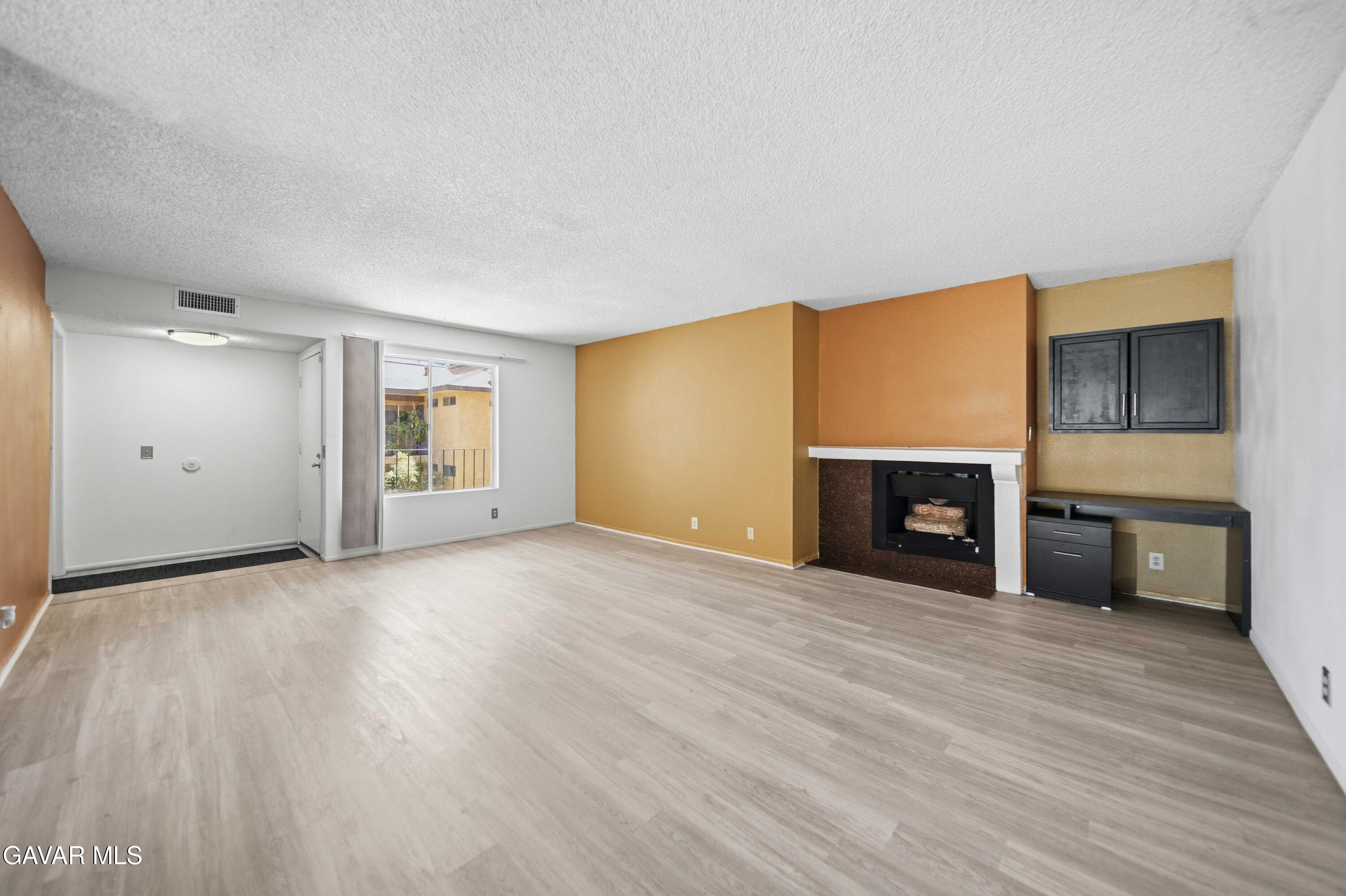 42935 15th, Unit 8
