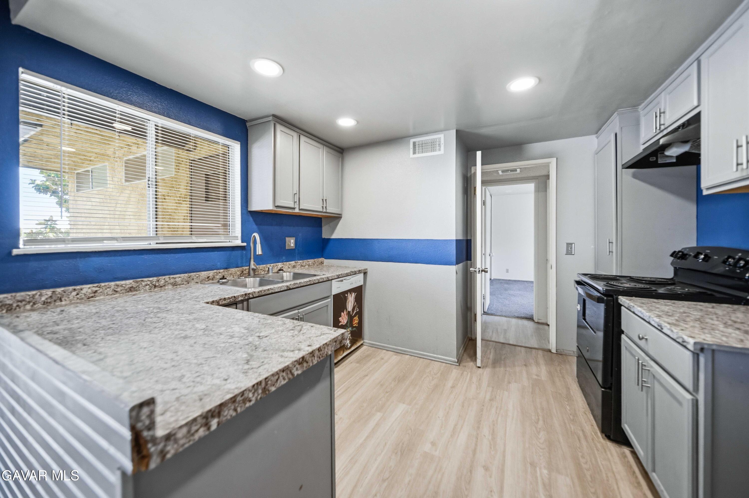 42935 15th, Unit 8