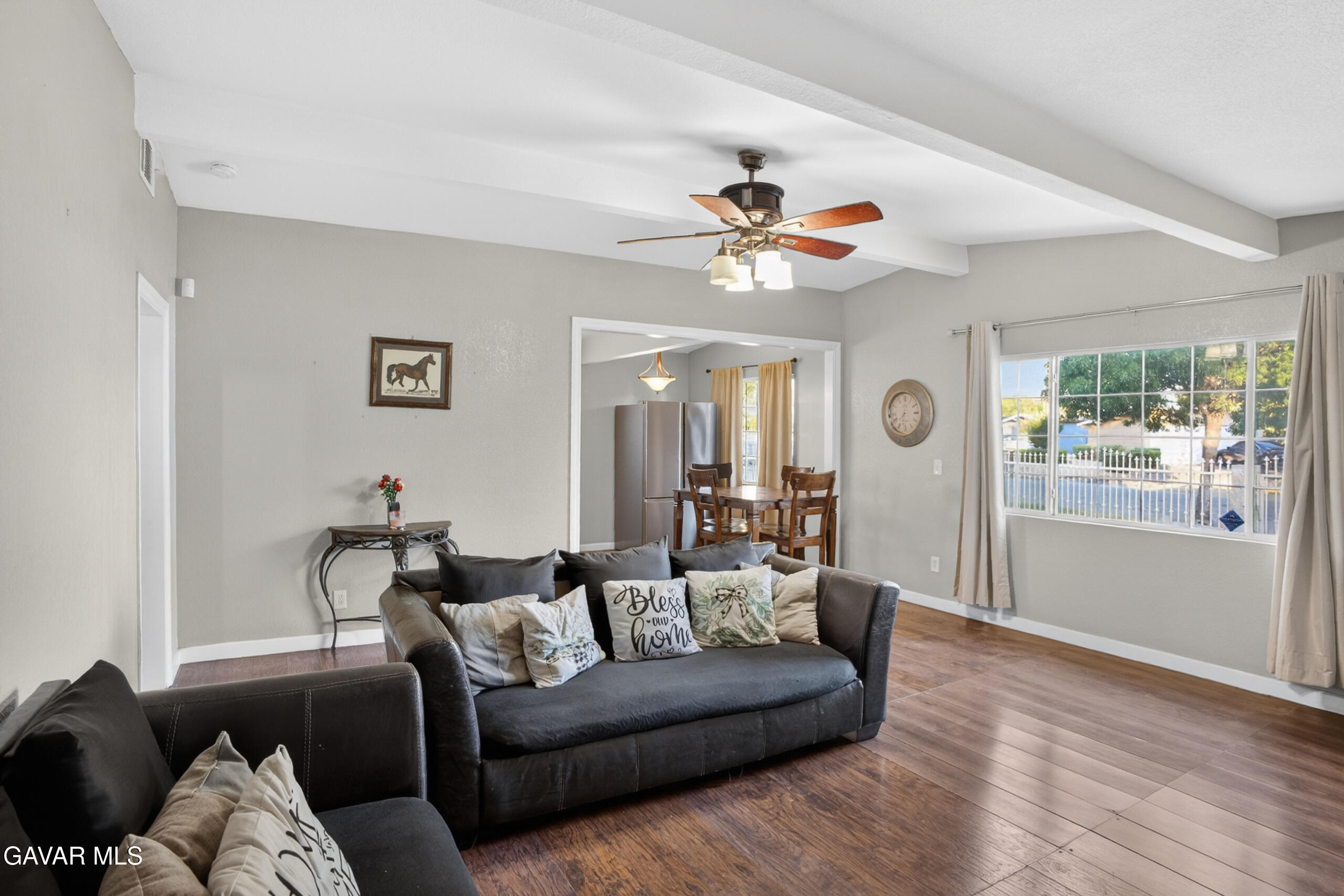 733 W Avenue H12
