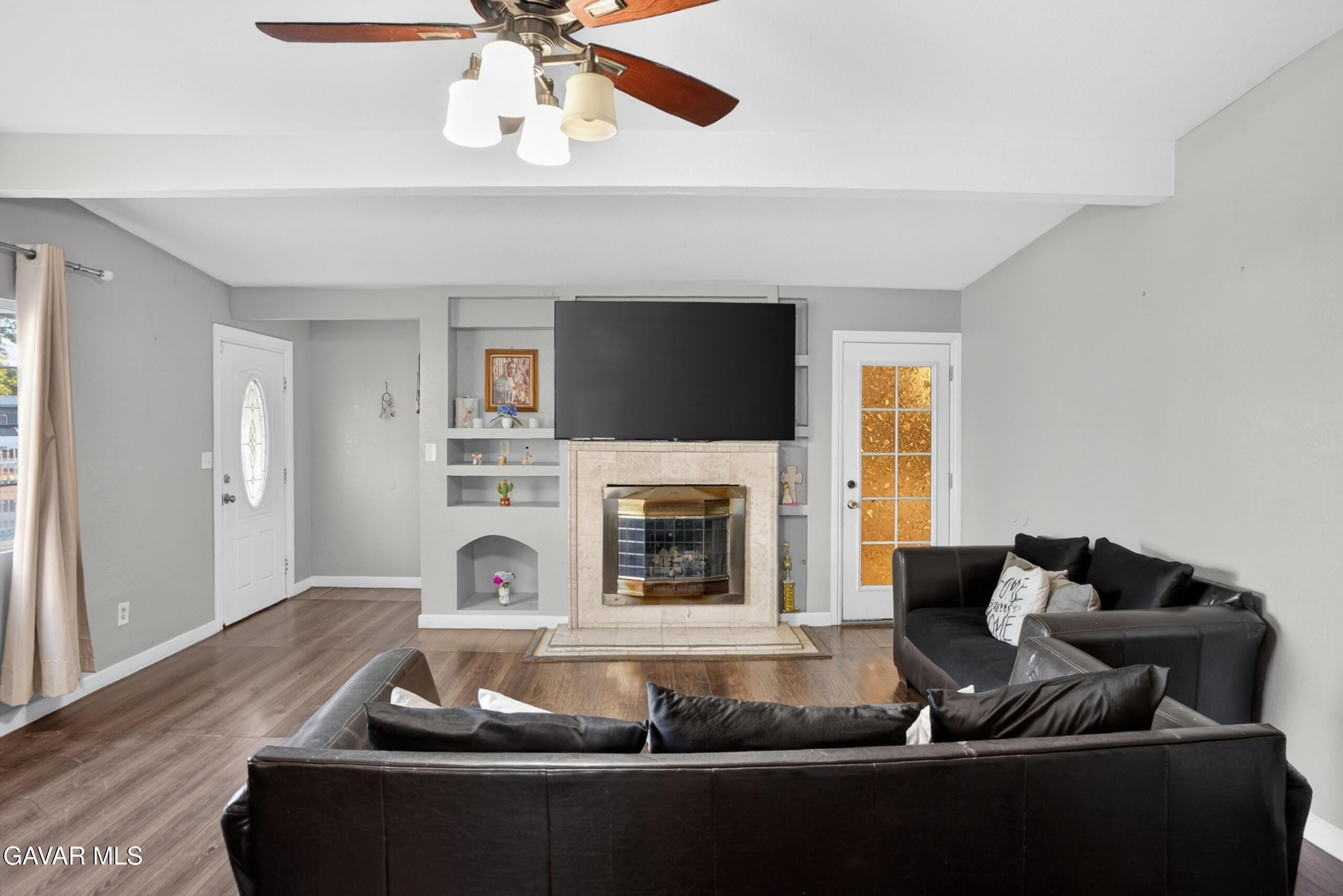 733 W Avenue H12