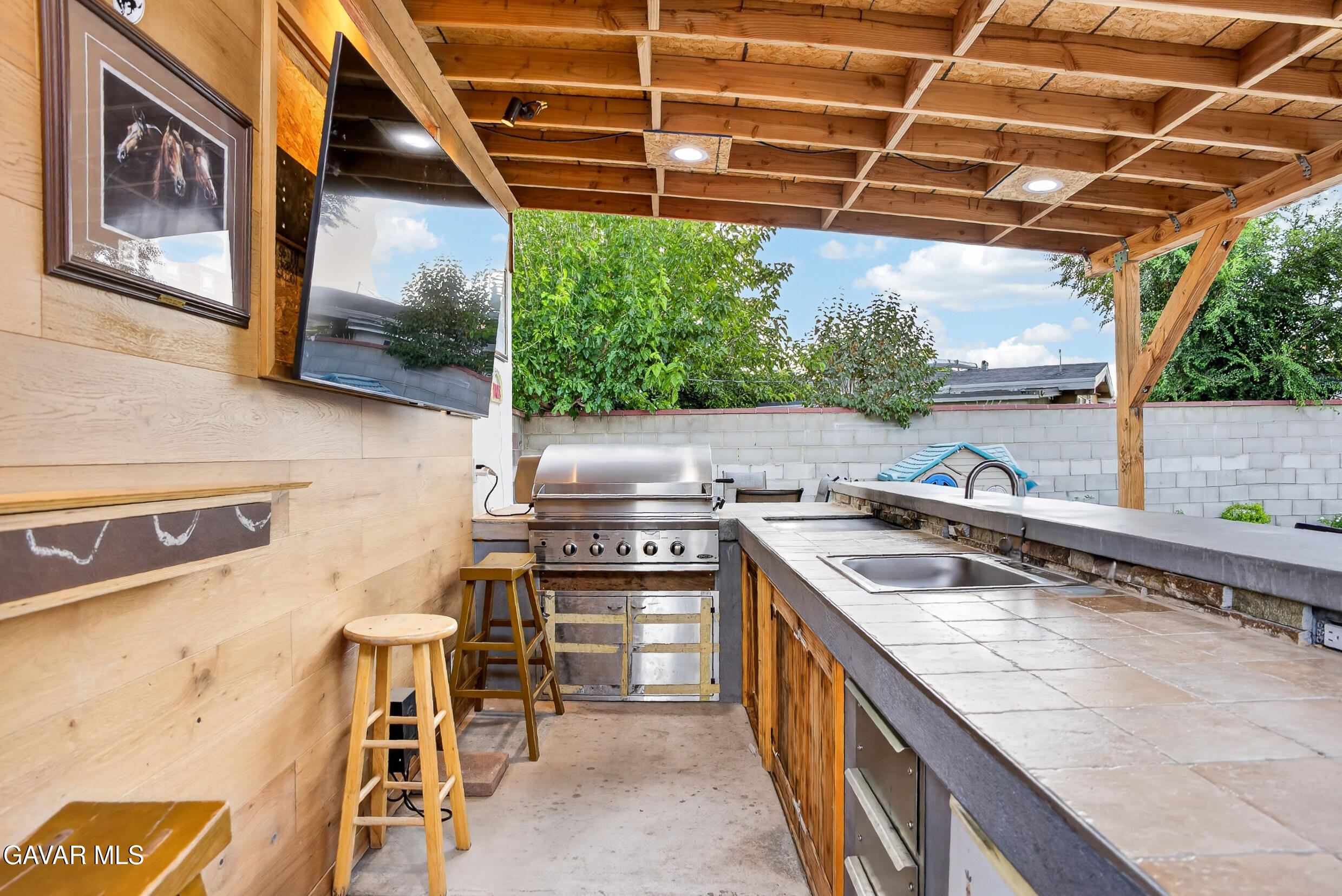 733 W Avenue H12