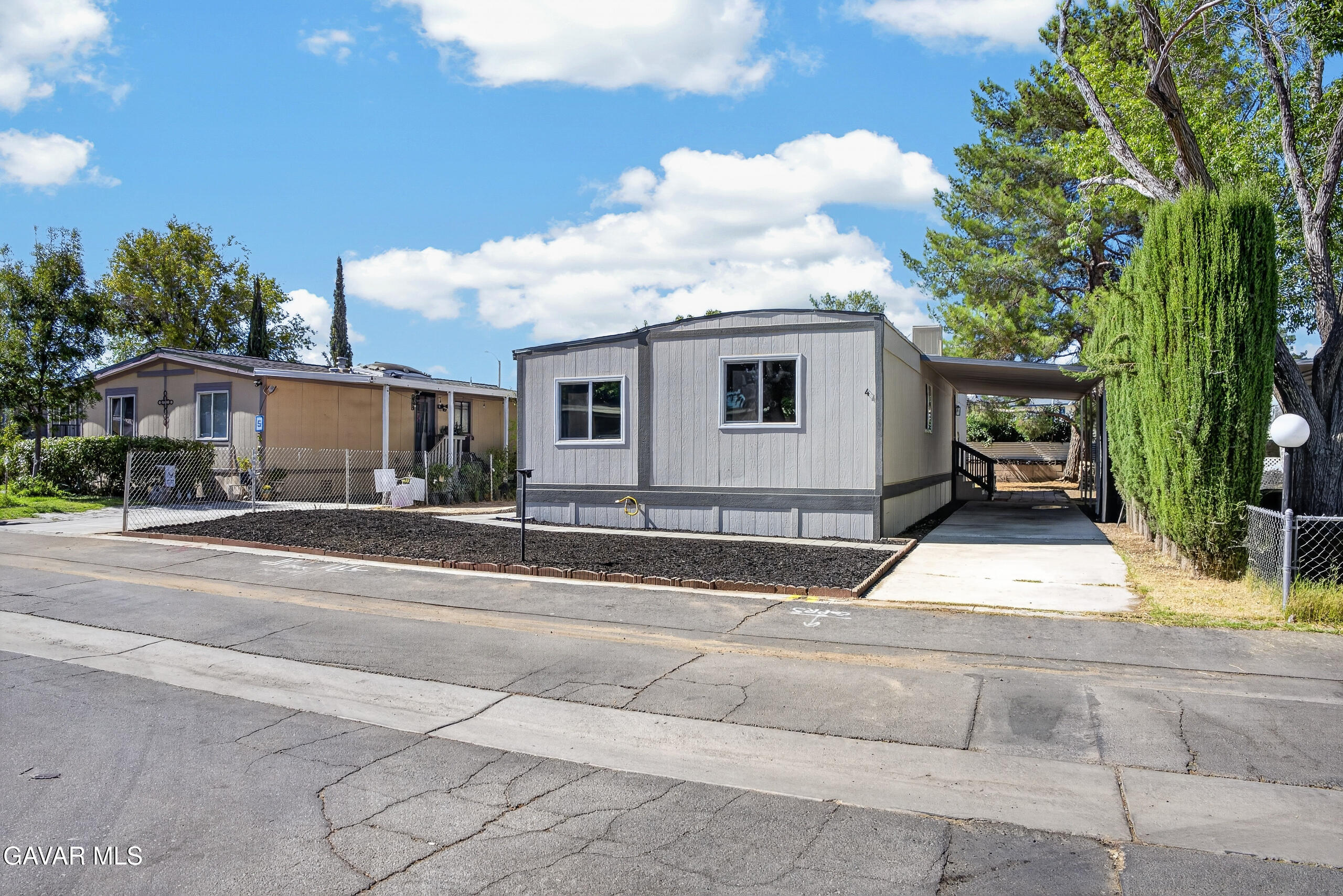 43850 E 20th Street, 4
