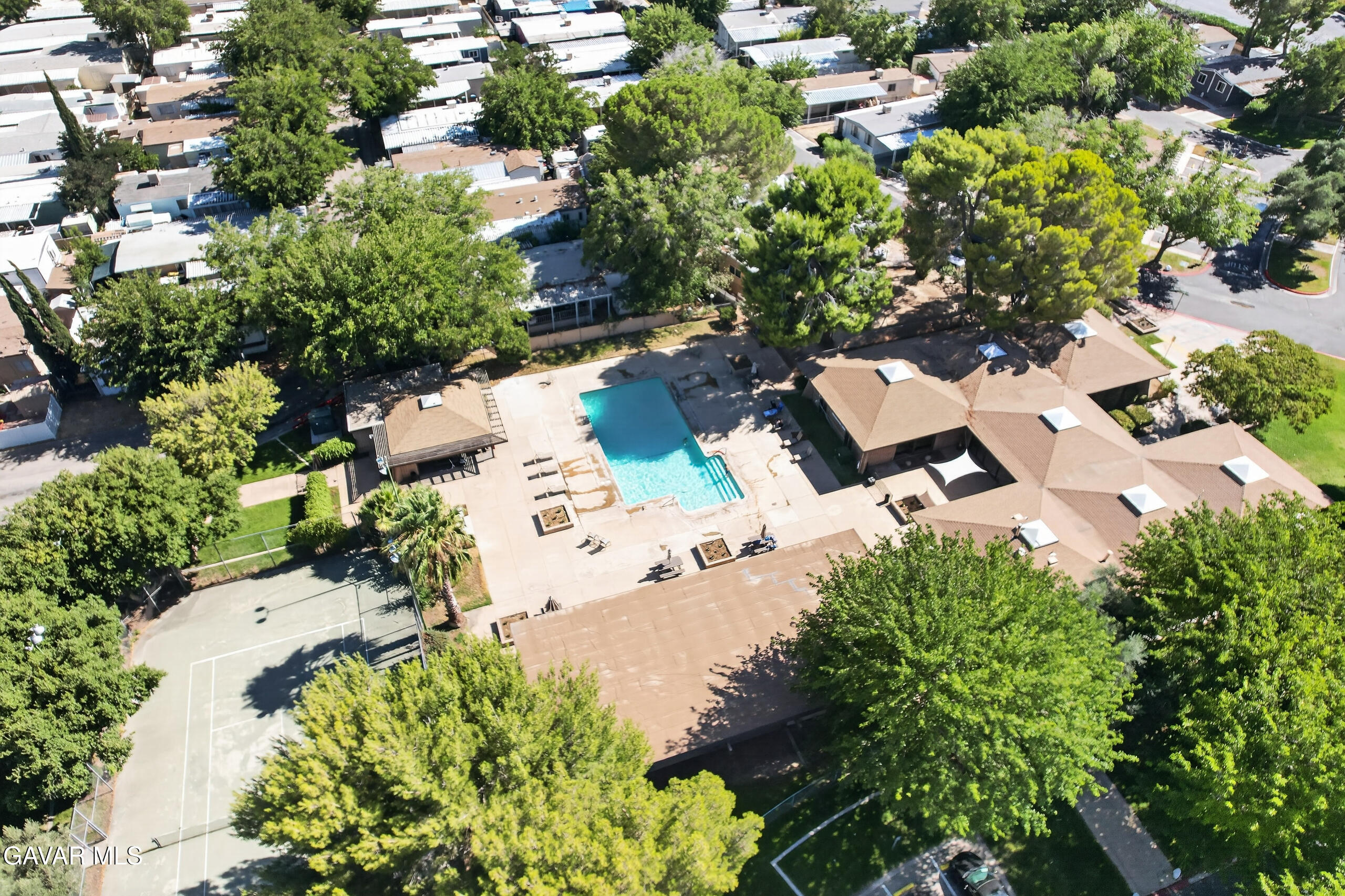 43850 E 20th Street, 4
