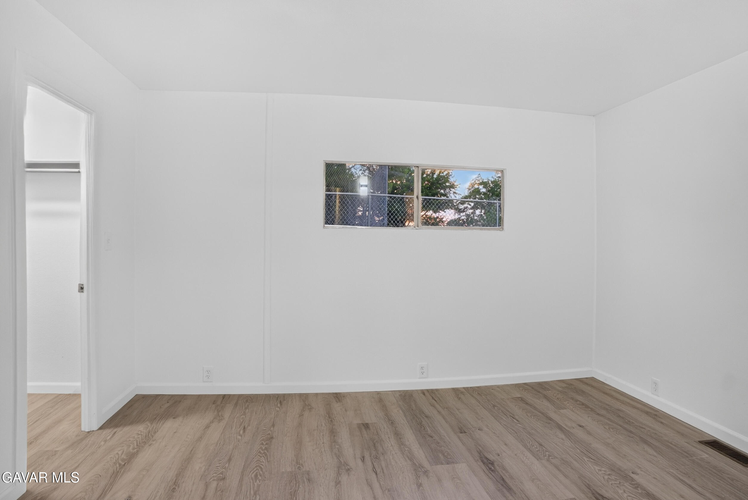 43850 E 20th Street, 83