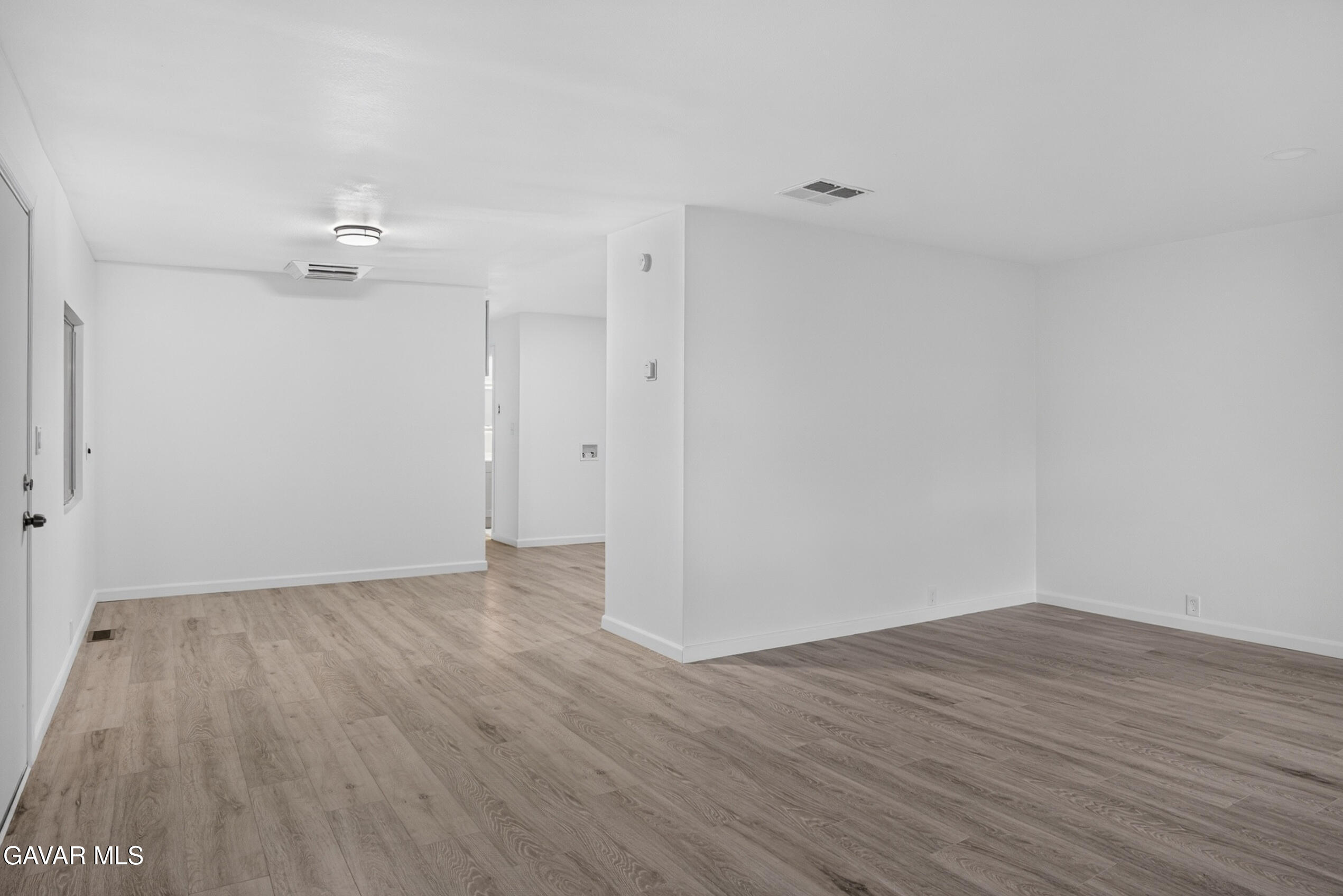 43850 E 20th Street, 83
