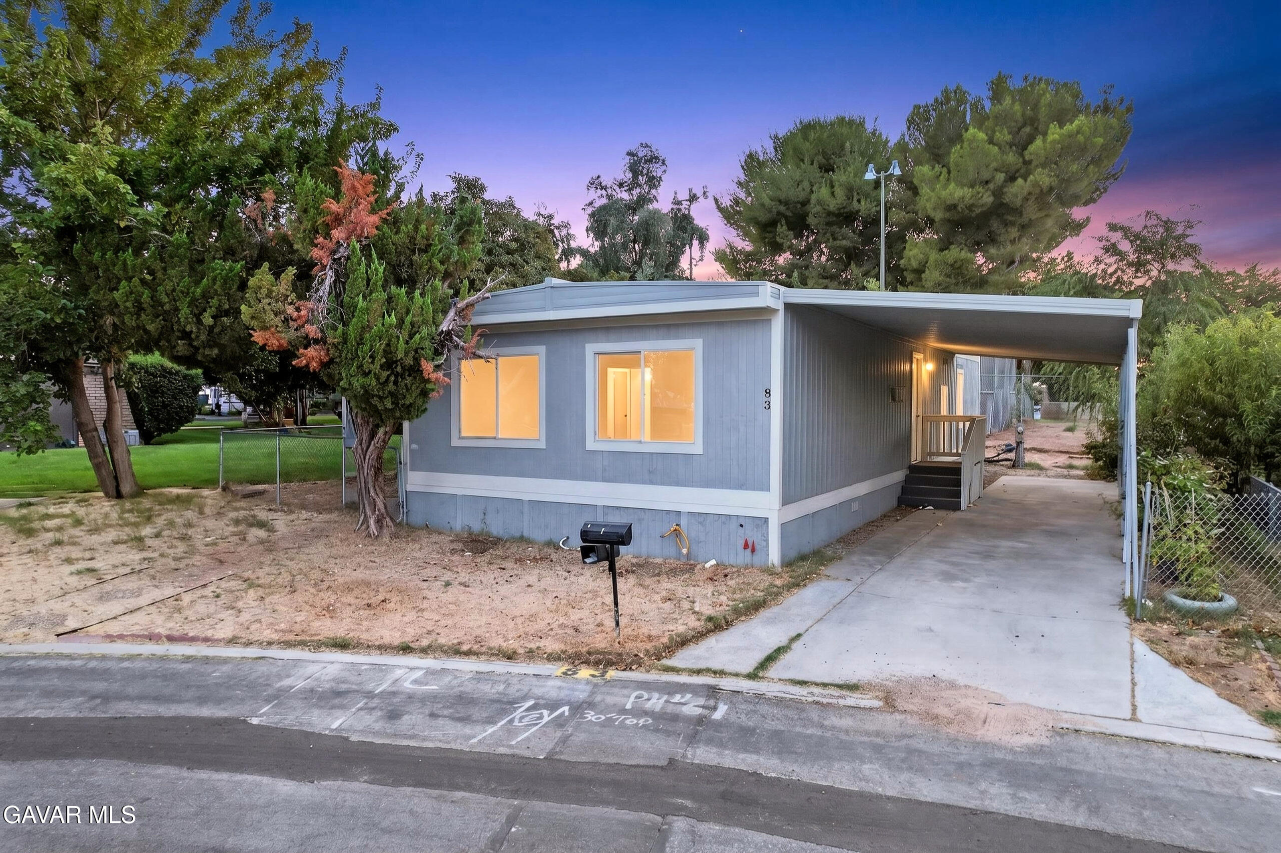43850 E 20th Street, 83