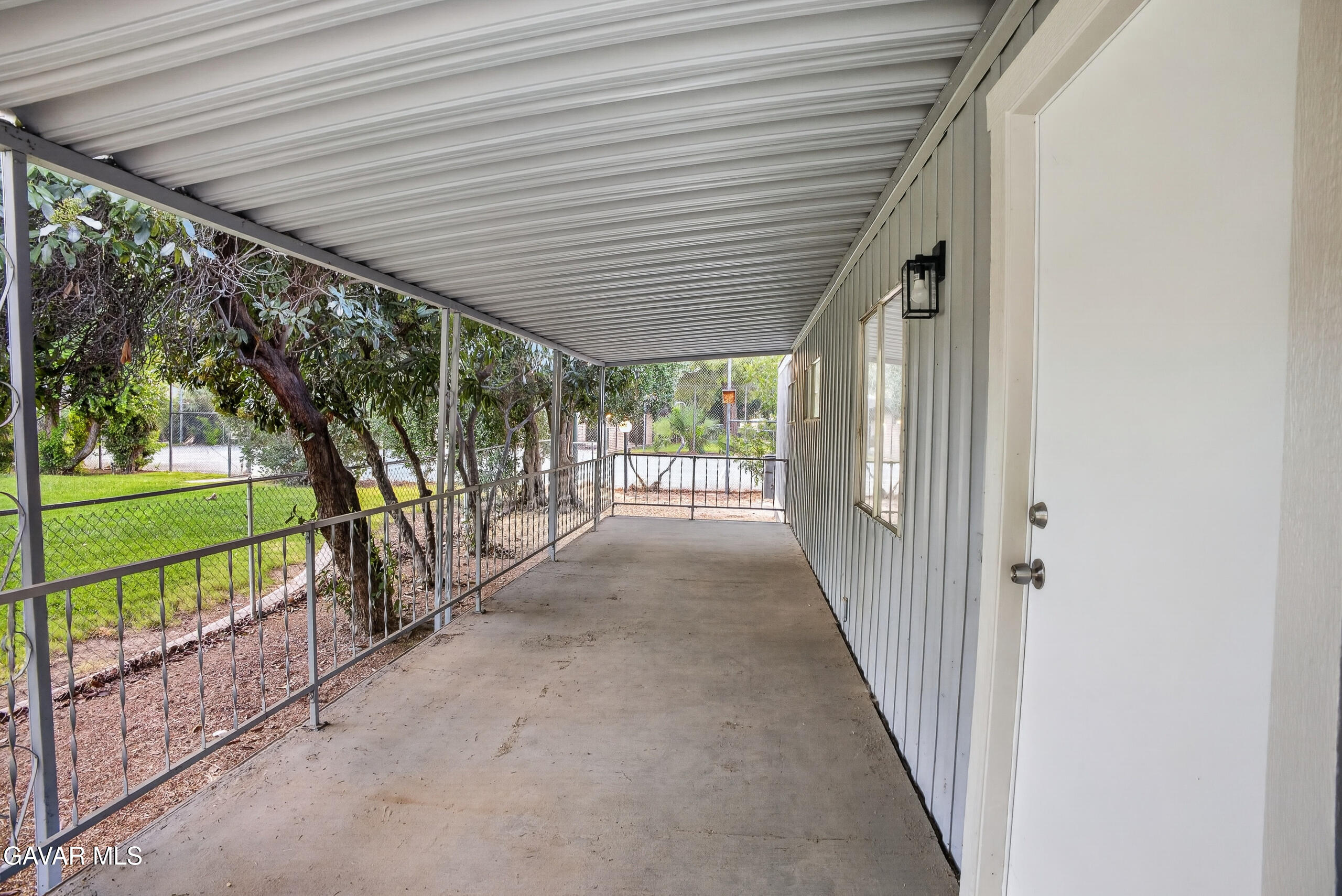 43850 E 20th Street, 83